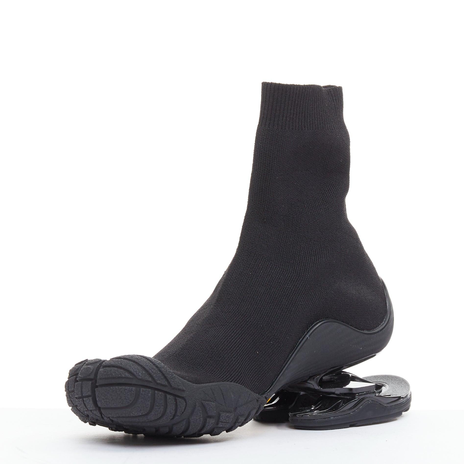 Balenciaga Vibram Toe in tessuto nero con cinque dita di scarpe da ginnastica alte in maglia EU37 In condizioni Nuovo in vendita a Hong Kong, NT