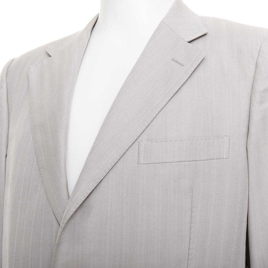 Blazer simple poitrine à chevrons gris clair GUCCI IT52 XL en vente 2
