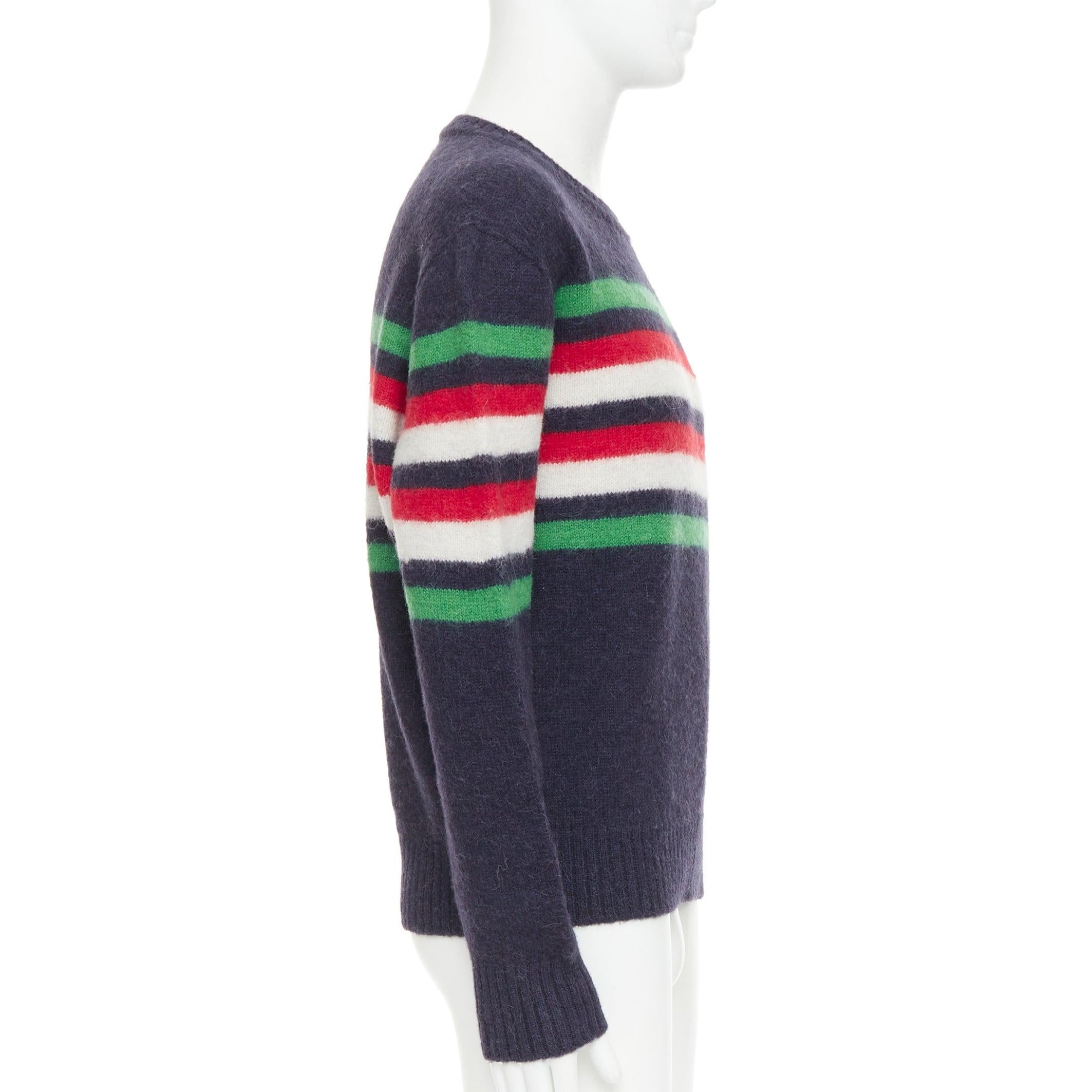 GUCCI navy grün rot gestreifter Pullover mit gesticktem Logo im Zustand „Hervorragend“ im Angebot in Hong Kong, NT