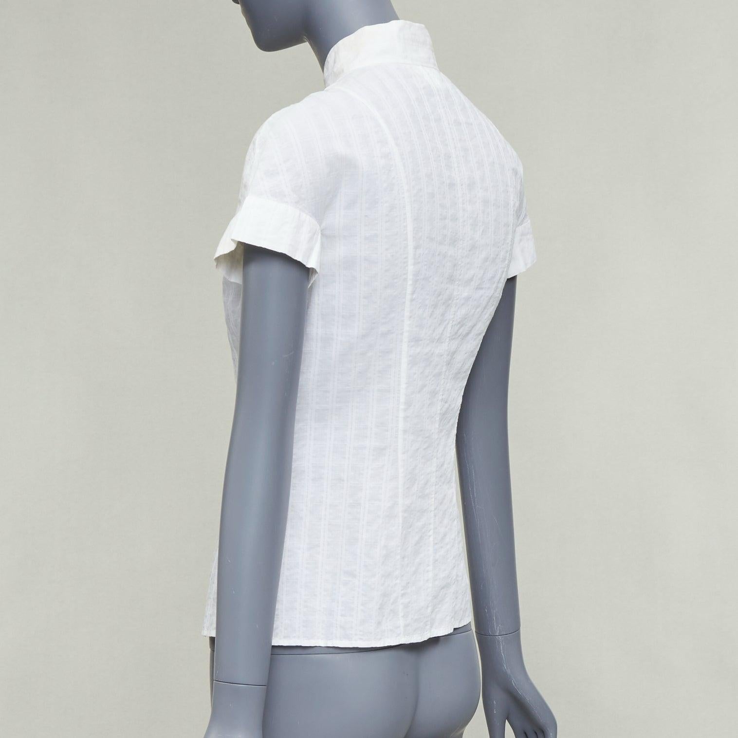 CHANEL 2016 chemise cintrée en coton crème à rayures avec logo CC FR34 XS en vente 1