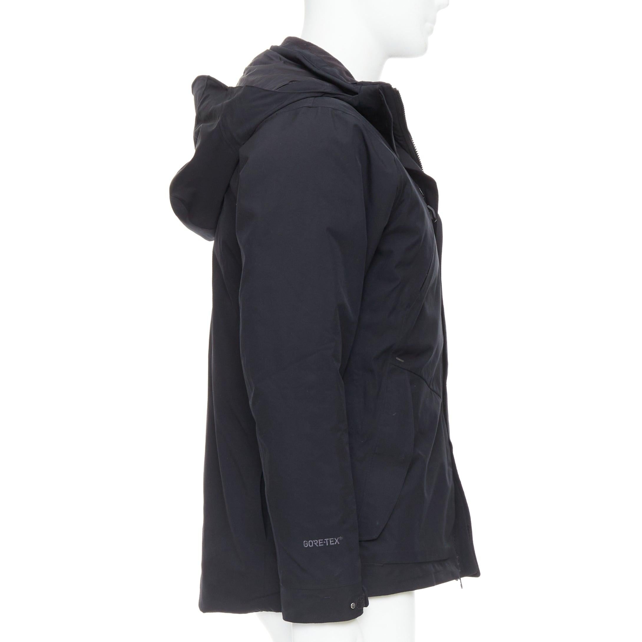 Uomo GOLDWIN giacca da sci nera in goretex imbottita con logo e tasche con zip M. I. in vendita