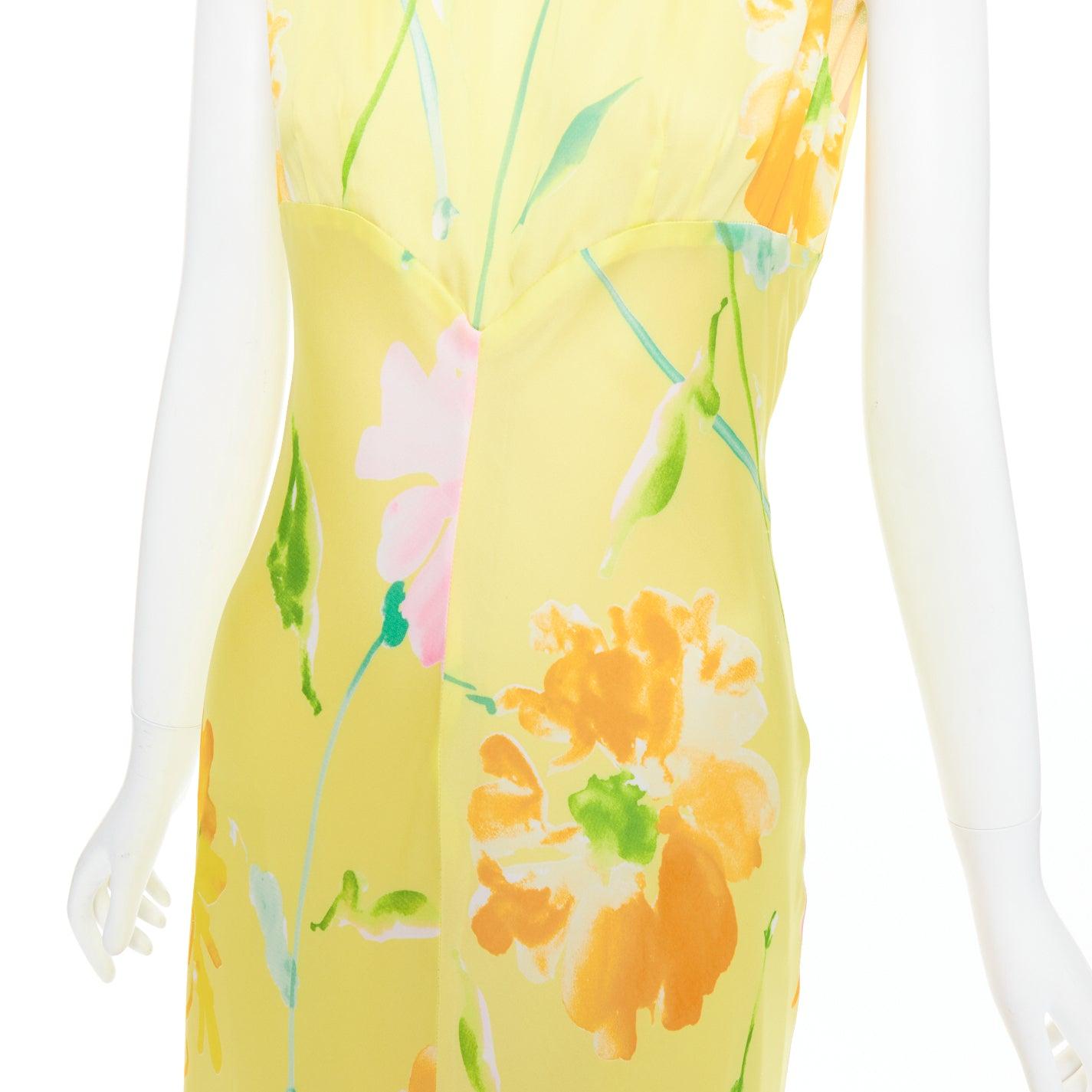 DONNA KARAN Robe longue vintage jaune à imprimé floral et col volanté en vente 2