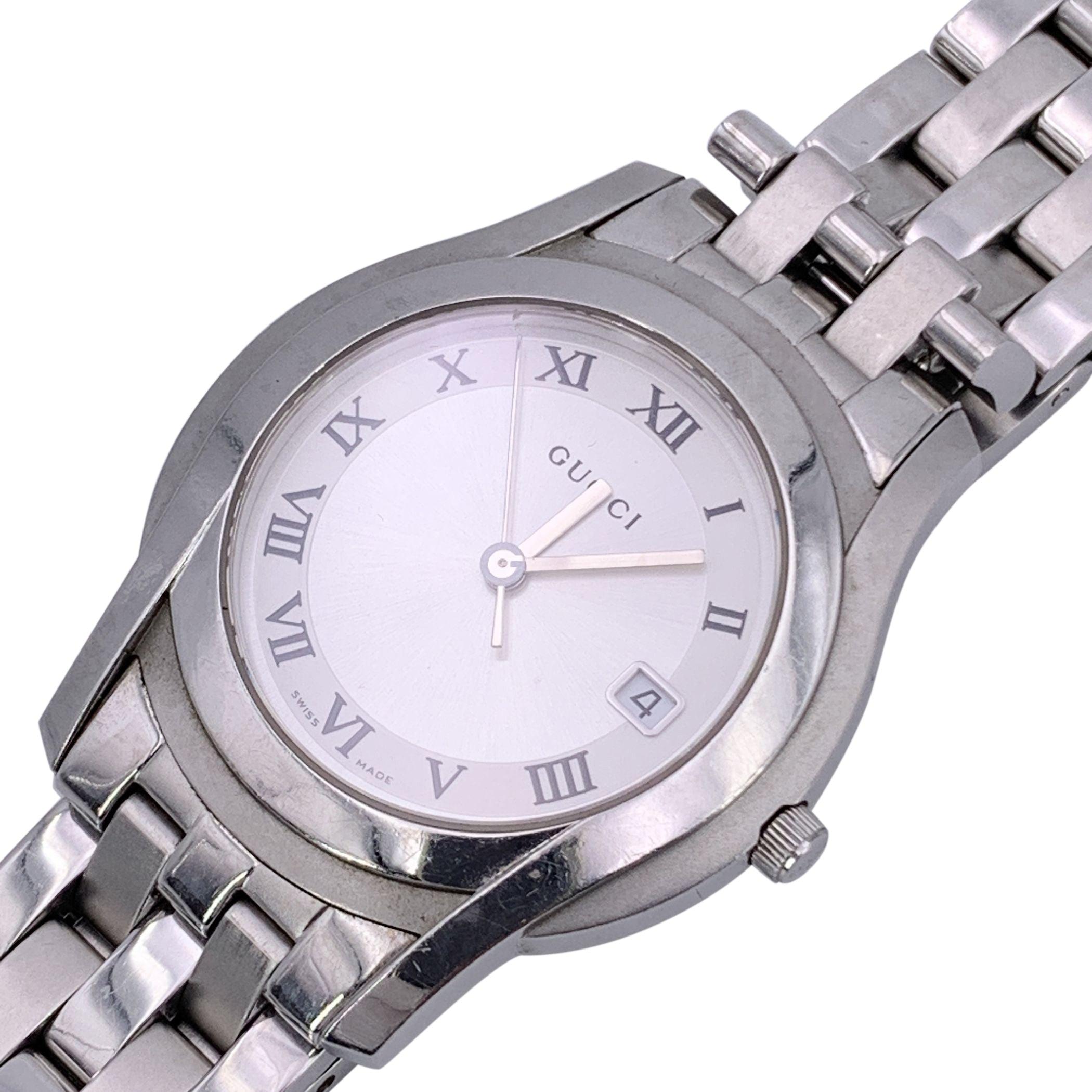 Gucci Reloj Acero Inoxidable Mod 5500 M Indicador Fecha Blanco Gris