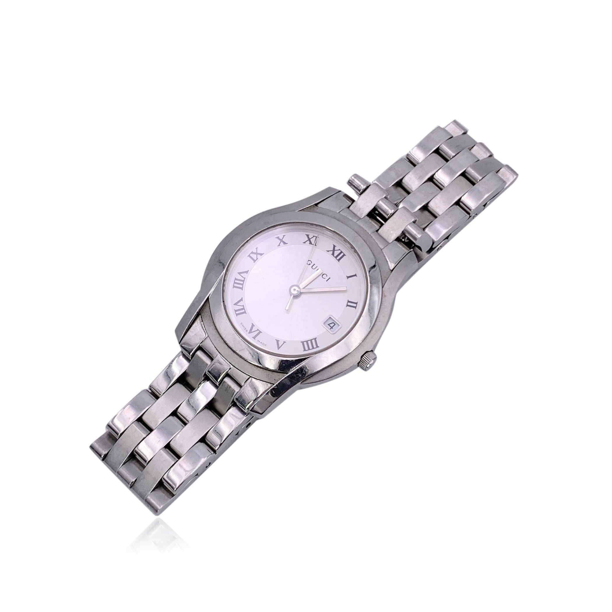 Gucci Reloj Acero Inoxidable Mod 5500 M Indicador Fecha Blanco en Excelente Estado en Rome, Rome