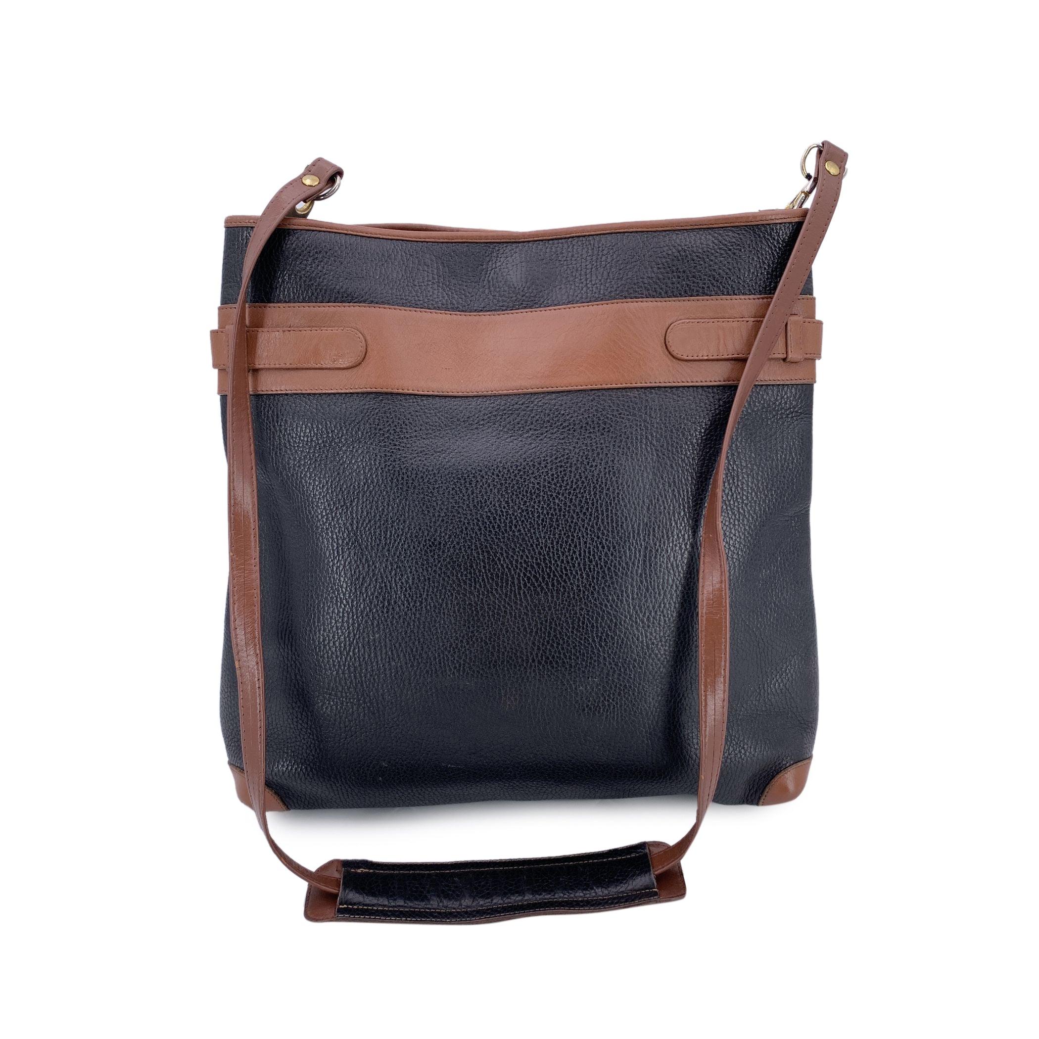 Noir Gucci Vintage Black and Brown Leather Shoulder Bucket Tote Bag en vente
