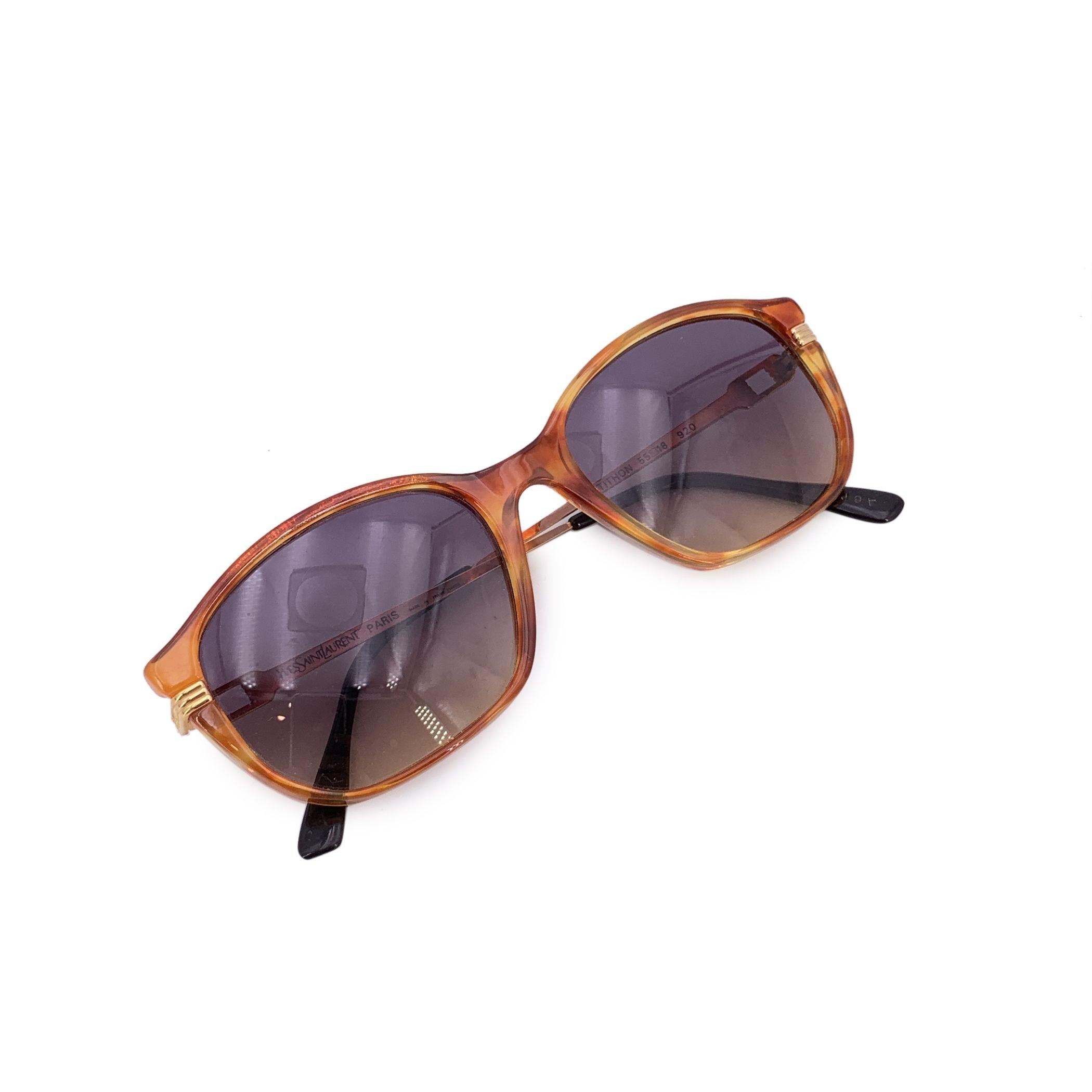 De las mujeres Yves Saint Laurent Gafas de sol Vintage marrones TITHON 55/18 140 mm en venta