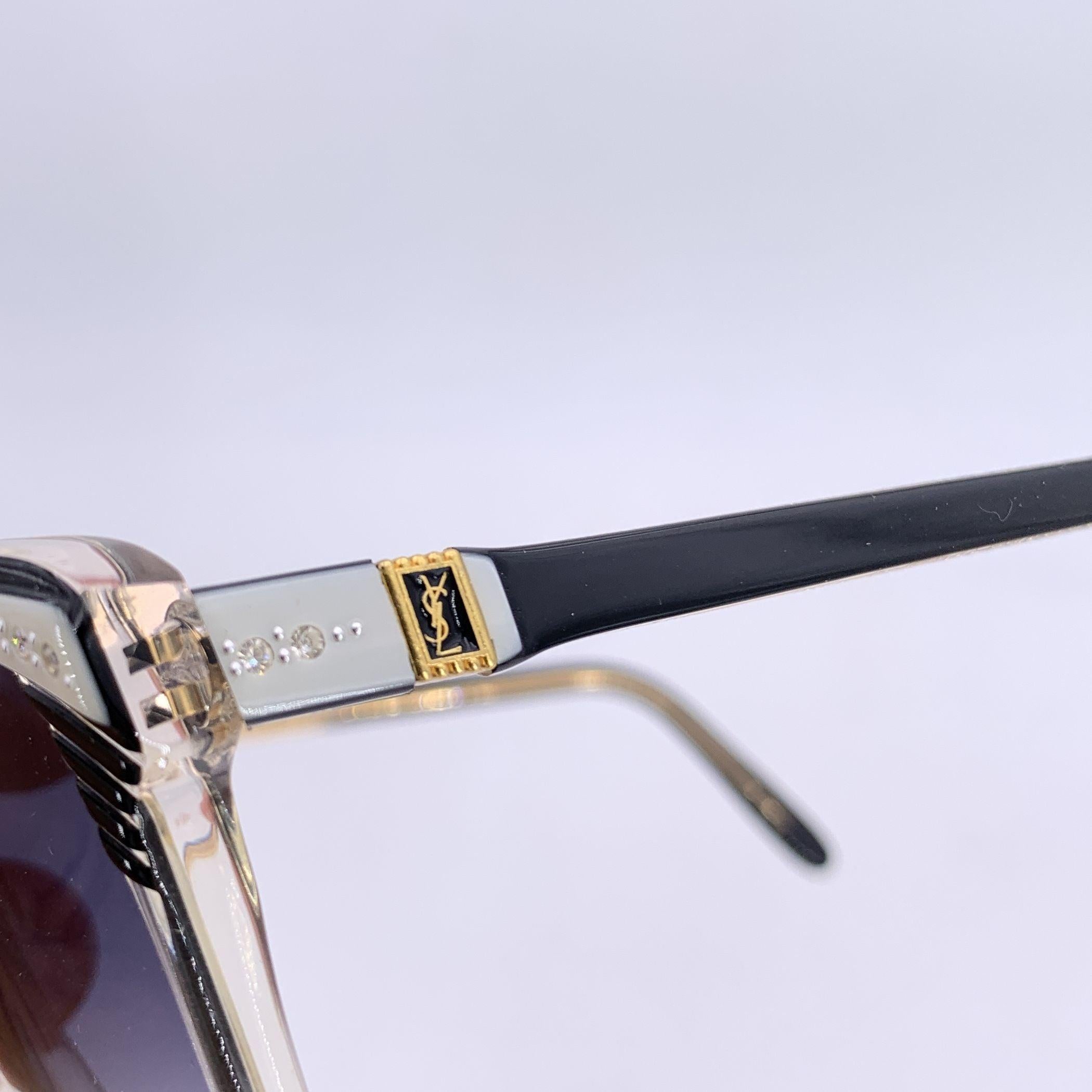 De las mujeres Yves Saint Laurent Vintage Negro Blanco Gafas de sol SOPHOCLE 58/14 en venta