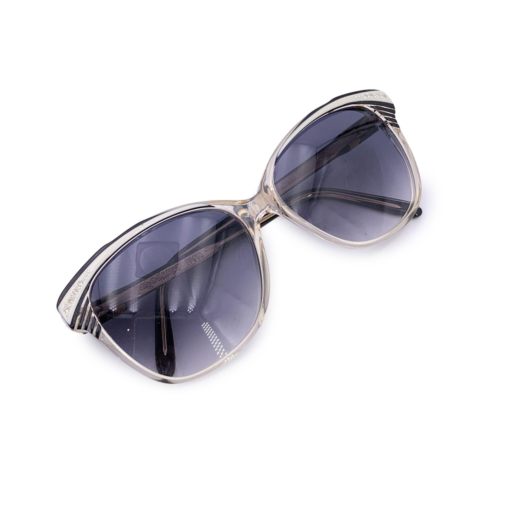 Yves Saint Laurent Vintage Negro Blanco Gafas de sol SOPHOCLE 58/14 en venta 1