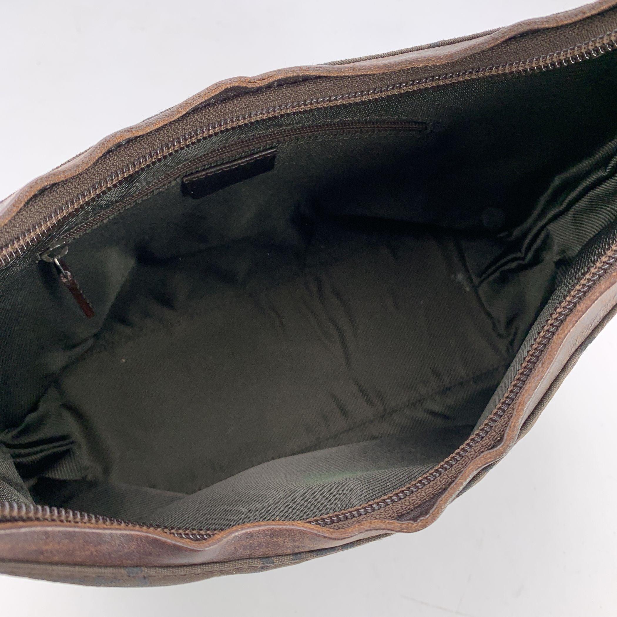 Gucci Brown Big Monogram Canvas Hobo Bag Schultertasche Damen im Angebot