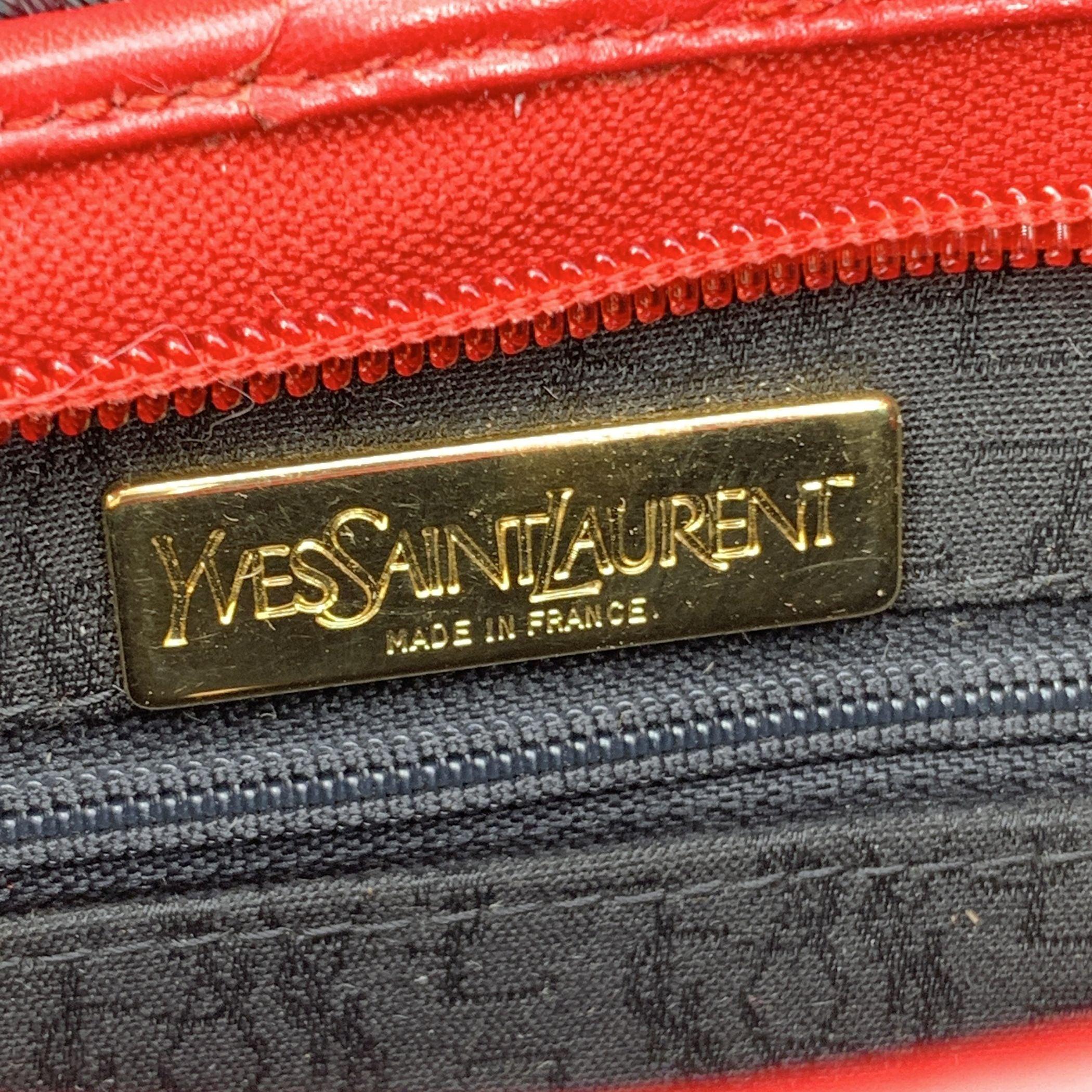 Yves Saint Laurent Vintage Grau Rot Texturierte Segeltuch Clutch Tasche Damen im Angebot