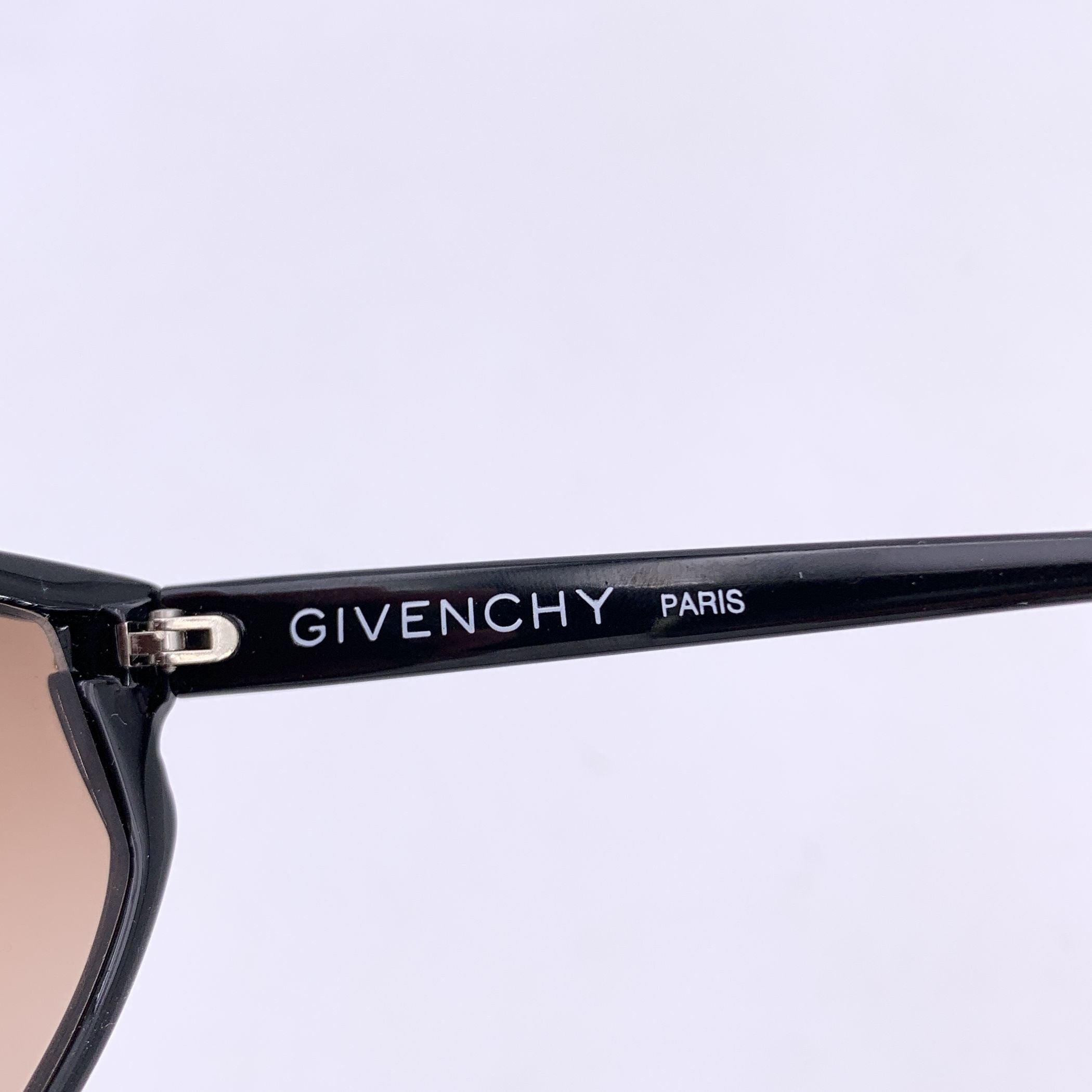 Givenchy Paris Vintage By Lunettes de soleil femme mod SG01 COL A Excellent état - En vente à Rome, Rome