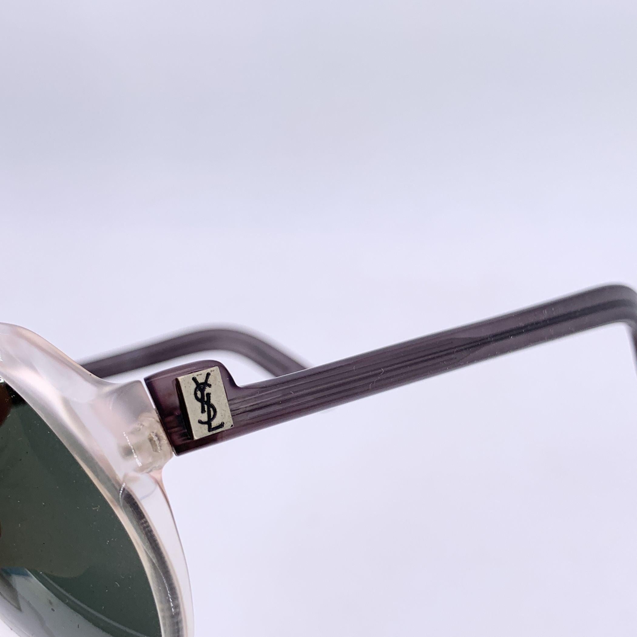 Occhiali da sole Yves Saint Laurent Vintage Grigio Farfalla Mod. ALOES 57/18 in vendita 2