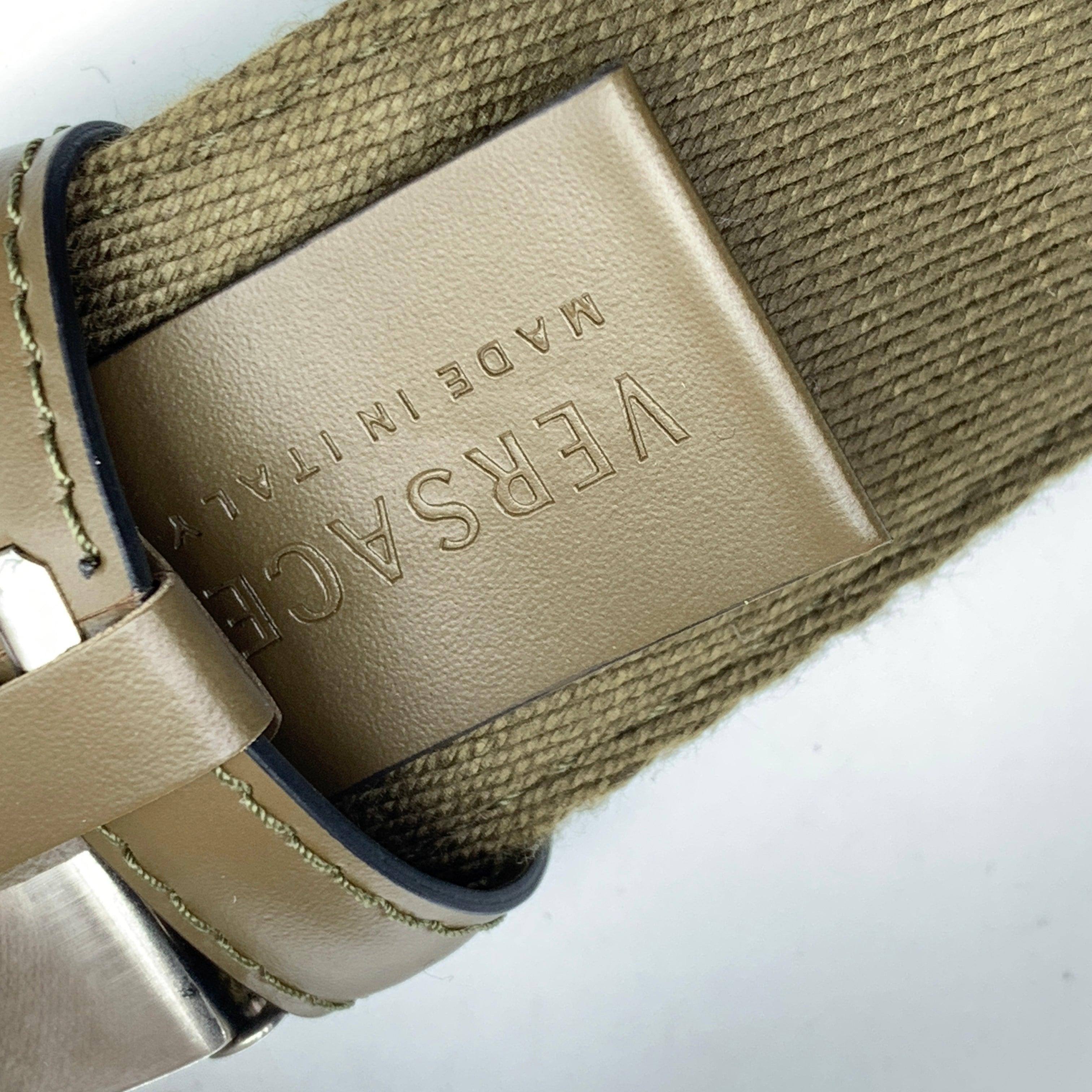 Versace Greene & Greene in tela verde Cintura regolabile unisex taglia 80/32 In condizioni buone in vendita a Rome, Rome