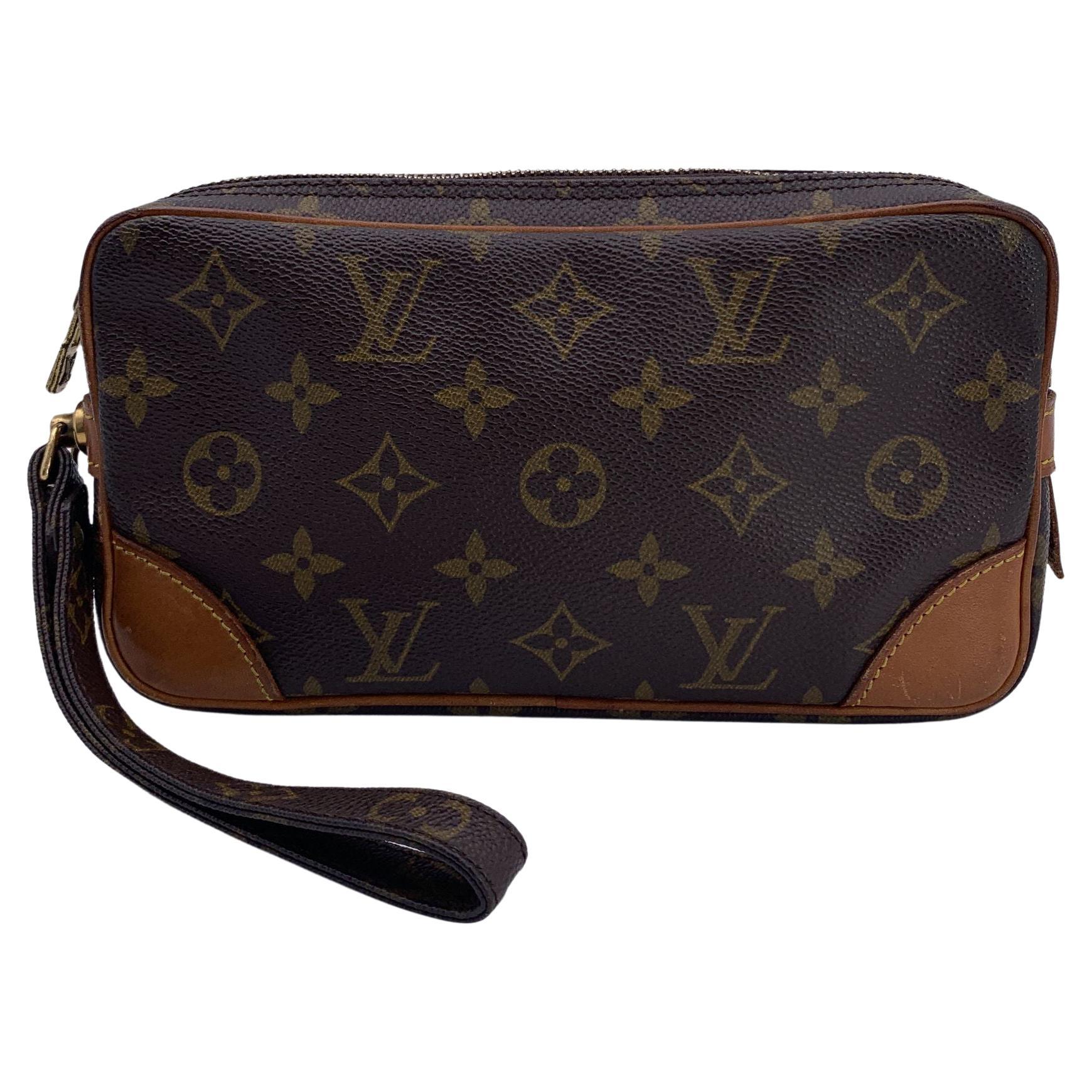 Louis Vuitton Vintage Monogrammierte Marly Dragonne PM Handgelenkstasche mit Monogramm im Angebot