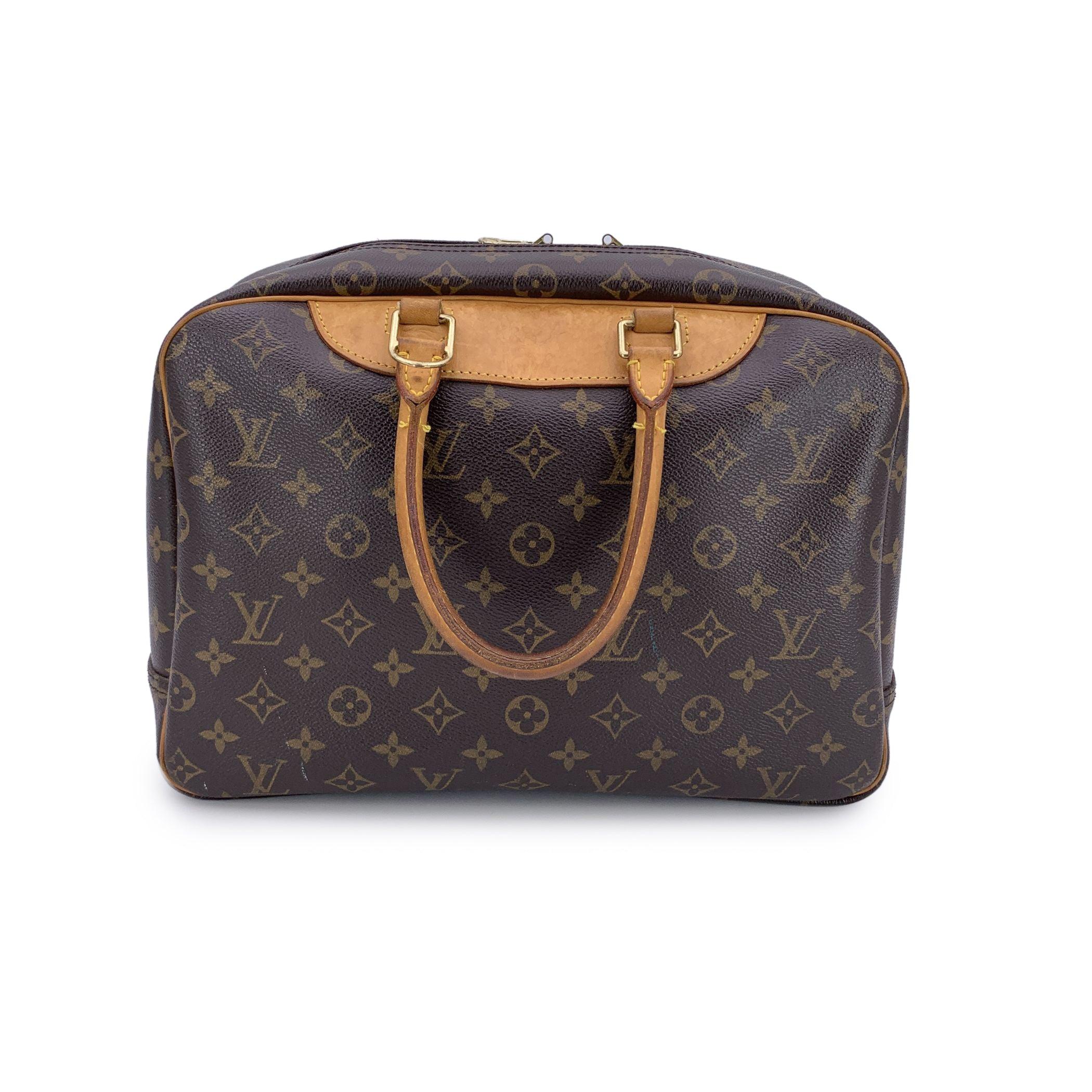 Louis Vuitton Vintage Brown Monogram Canvas Deauville Travel Bag Bon état - En vente à Rome, Rome