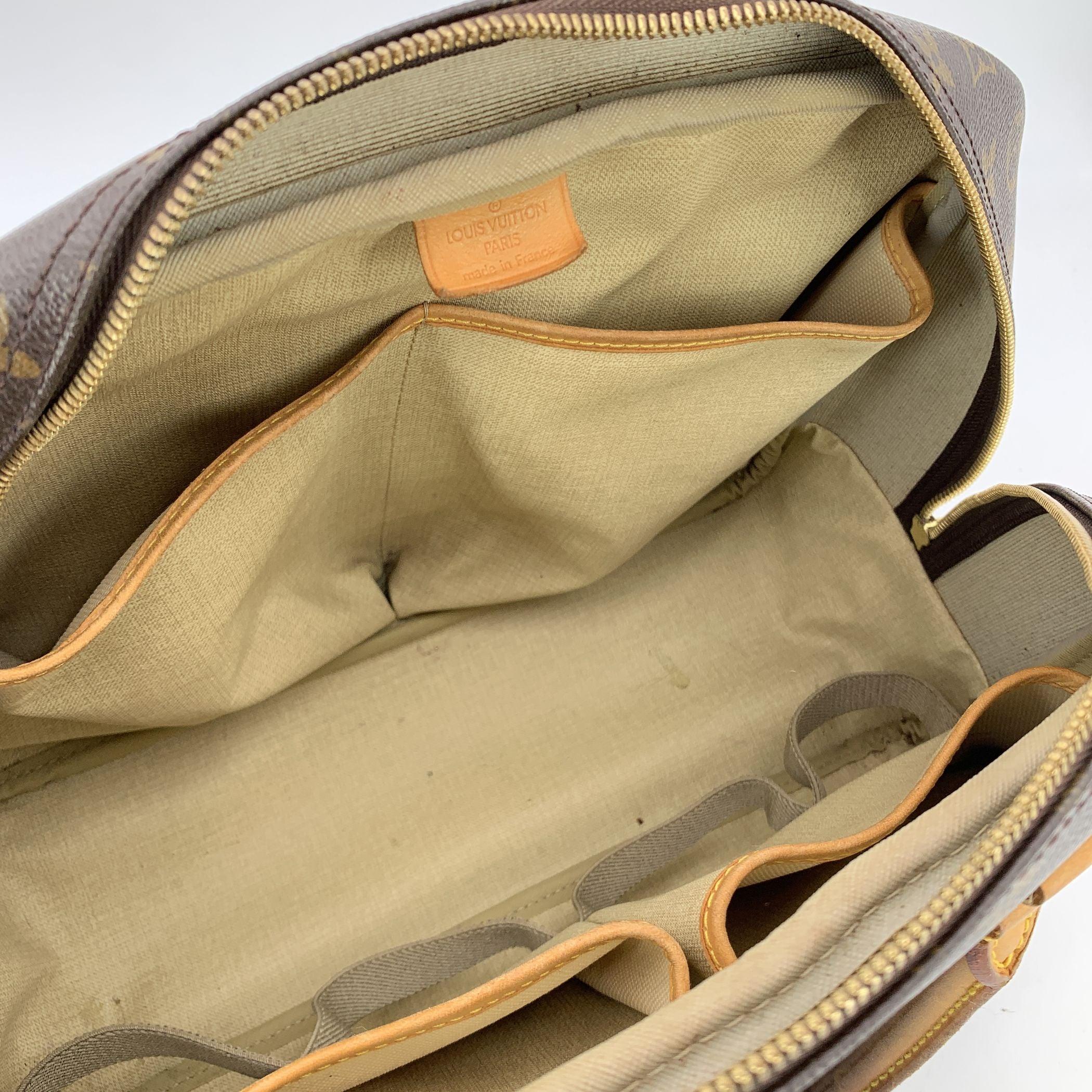 Louis Vuitton Vintage Brown Monogram Canvas Deauville Travel Bag en vente 1