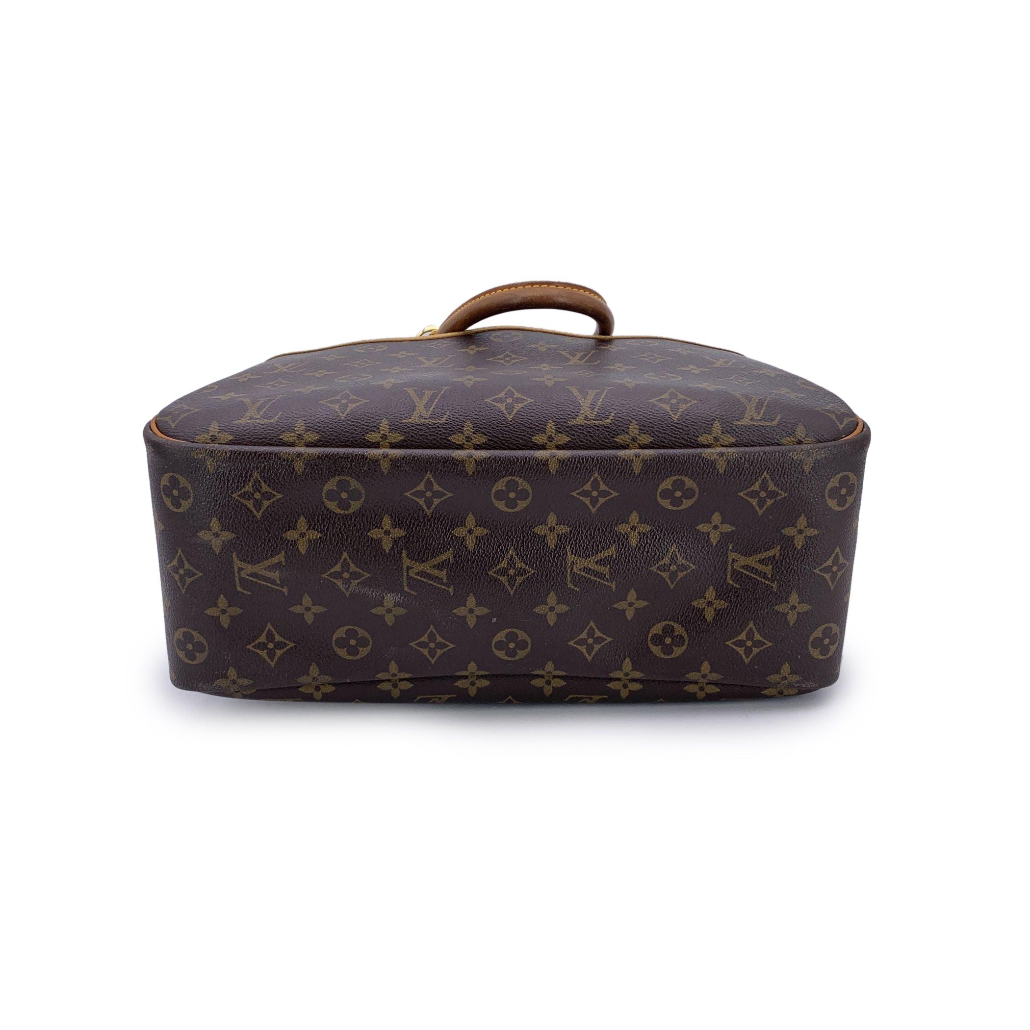 Louis Vuitton Vintage Brown Monogram Canvas Deauville Travel Bag en vente 2