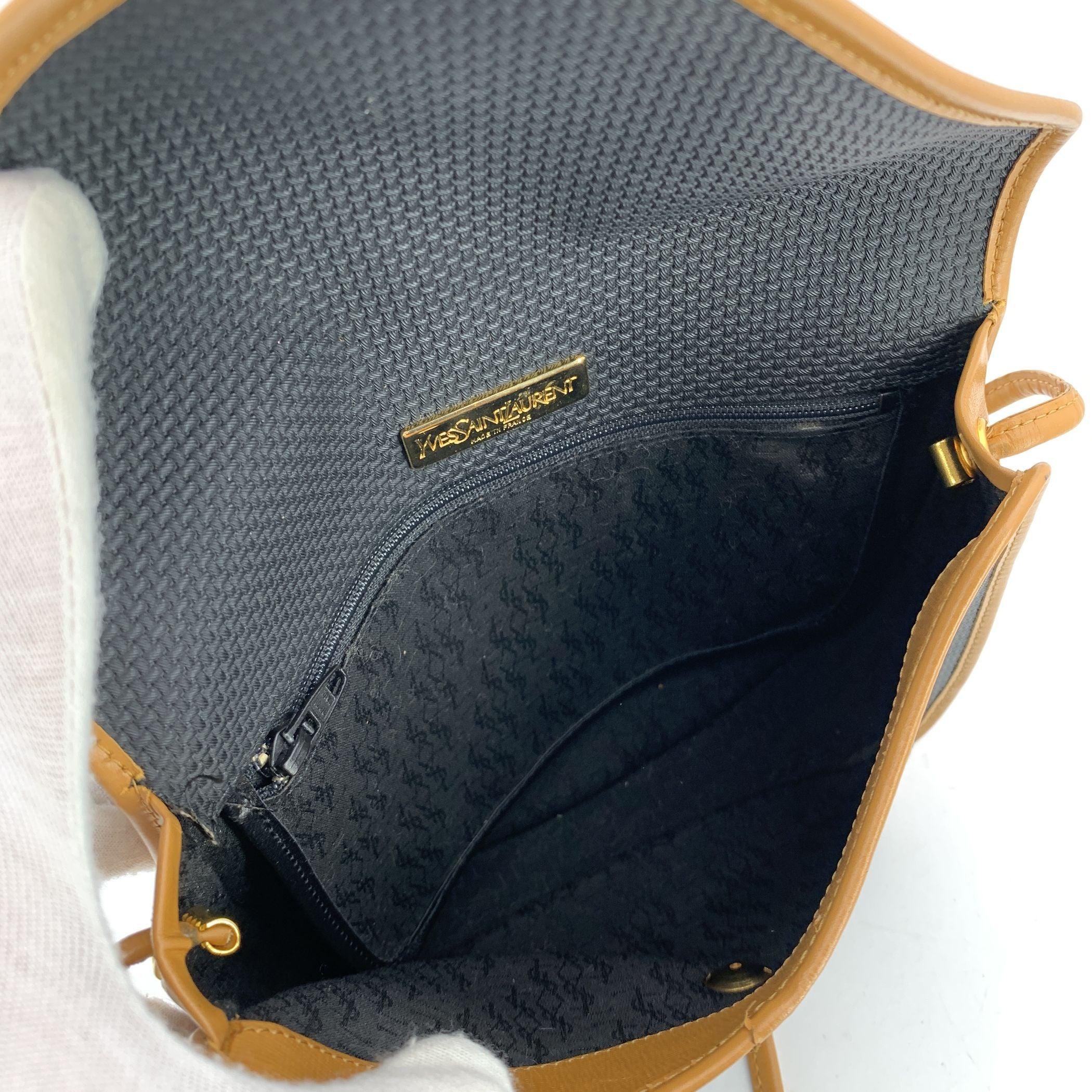Yves Saint Laurent Vintage Sac à bandoulière en toile texturée noir Pour femmes en vente