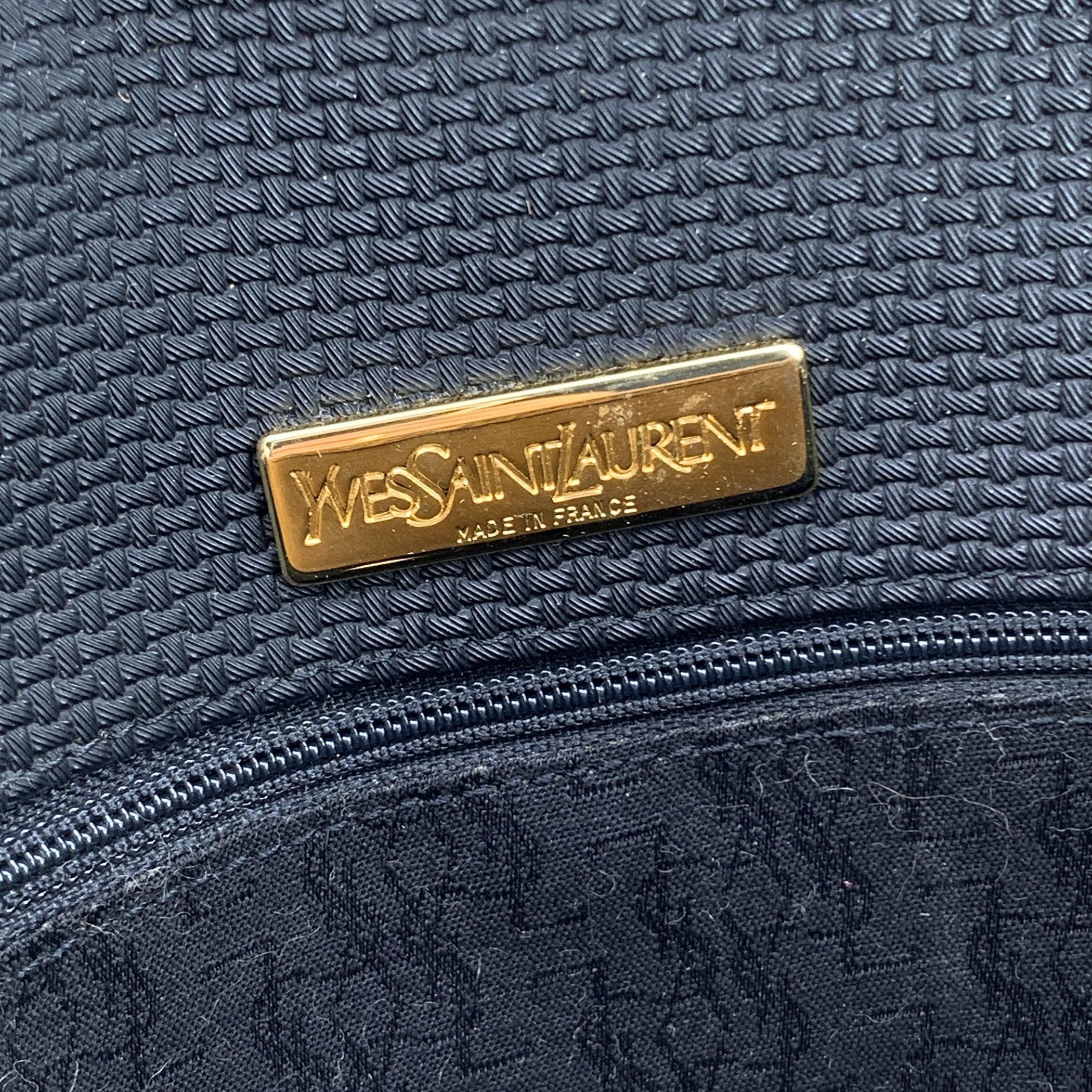 Yves Saint Laurent Vintage Sac à bandoulière en toile texturée noir en vente 1
