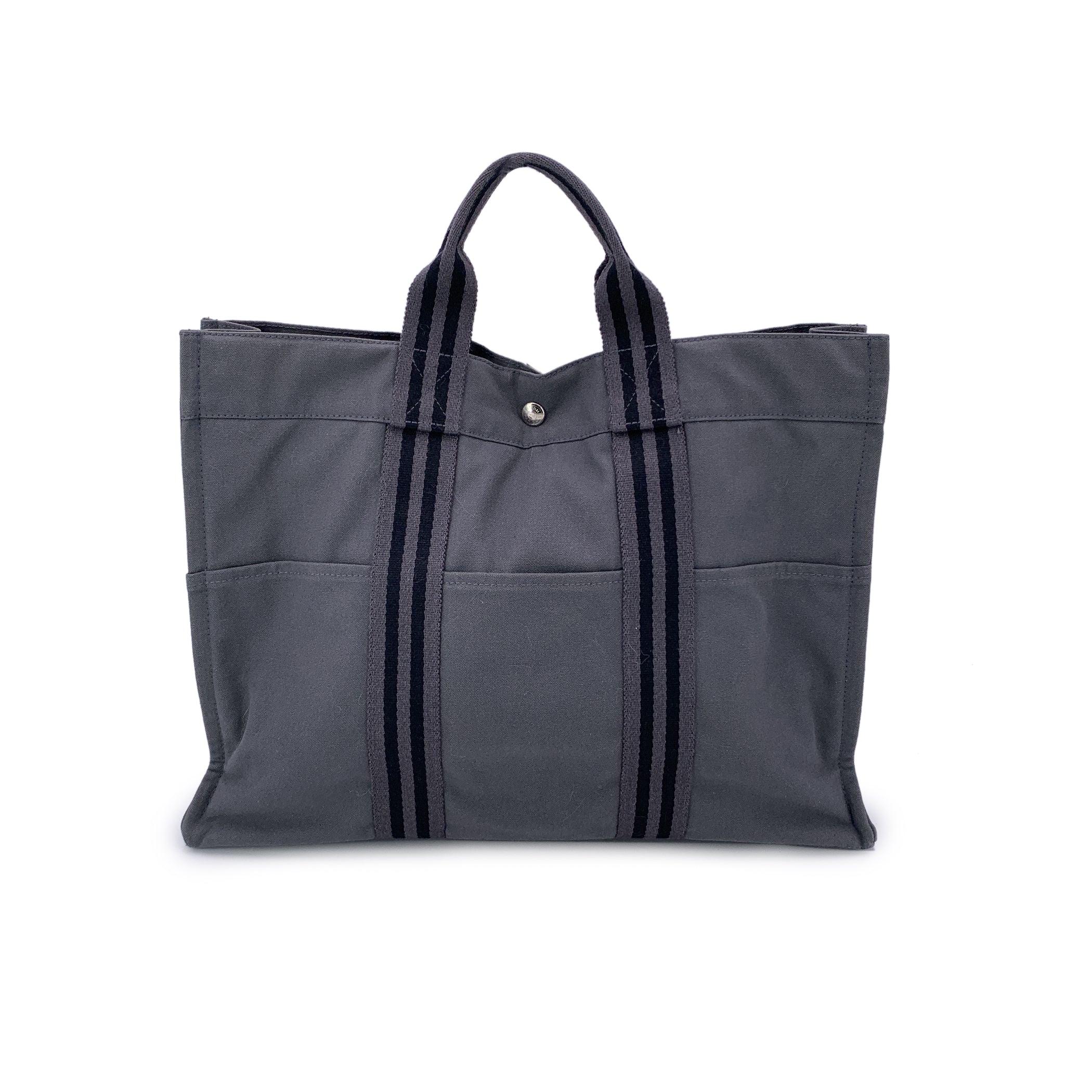 Noir Sac Fourre Tout MM en coton à rayures grises et noires Hermes Paris en vente