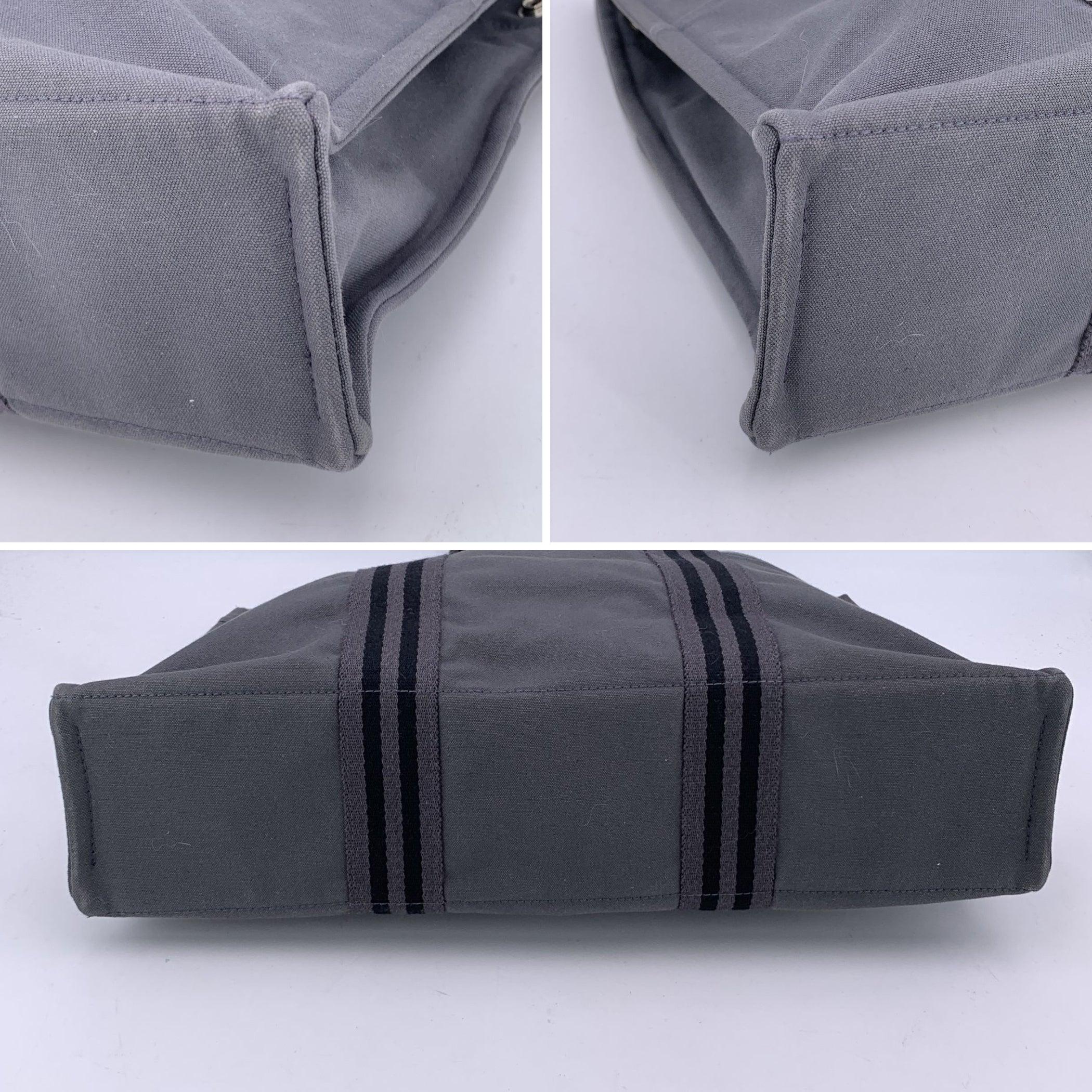 Sac Fourre Tout MM en coton à rayures grises et noires Hermes Paris en vente 1