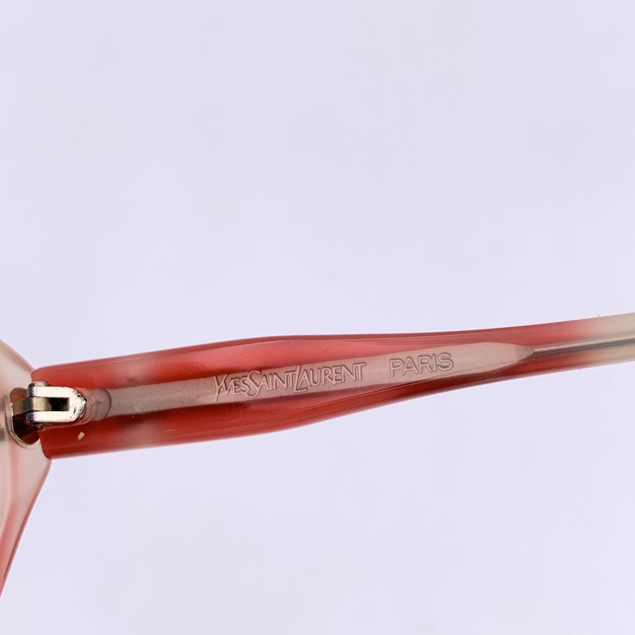 Gafas de sol Yves Saint Laurent Vintage Blanco Rojo EOLE 56/16 140mm en Excelente estado para la venta en Rome, Rome
