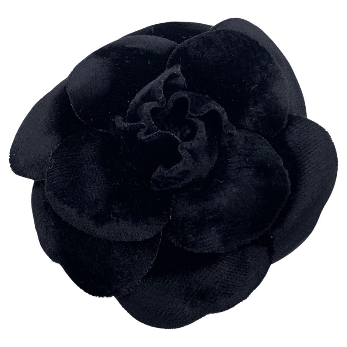 Chanel Vintage Broche Velours Noir Fleur Camelia Camellia