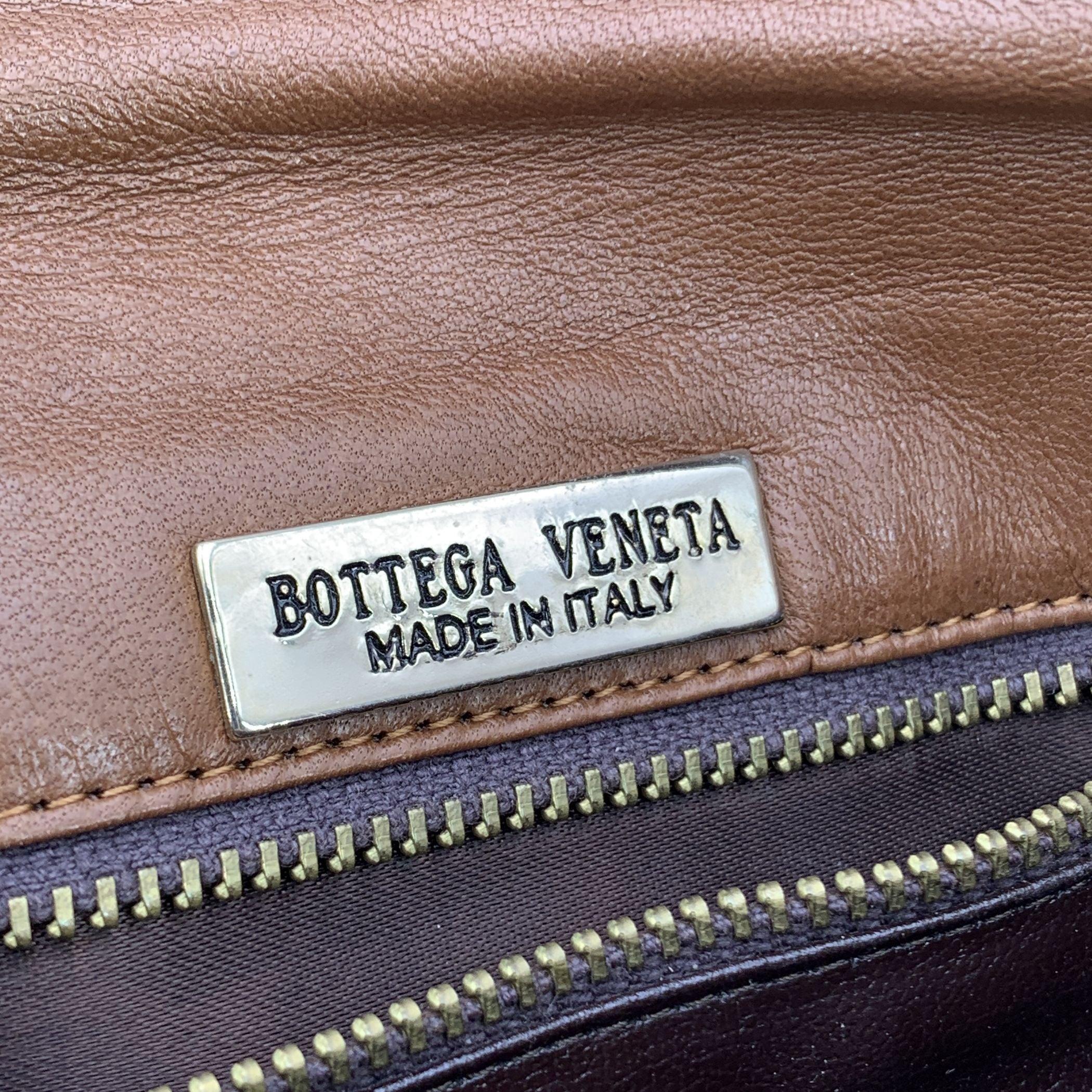 Bottega Veneta Borsa a tracolla con nappe in pelle Intrecciato Marrone in vendita 2