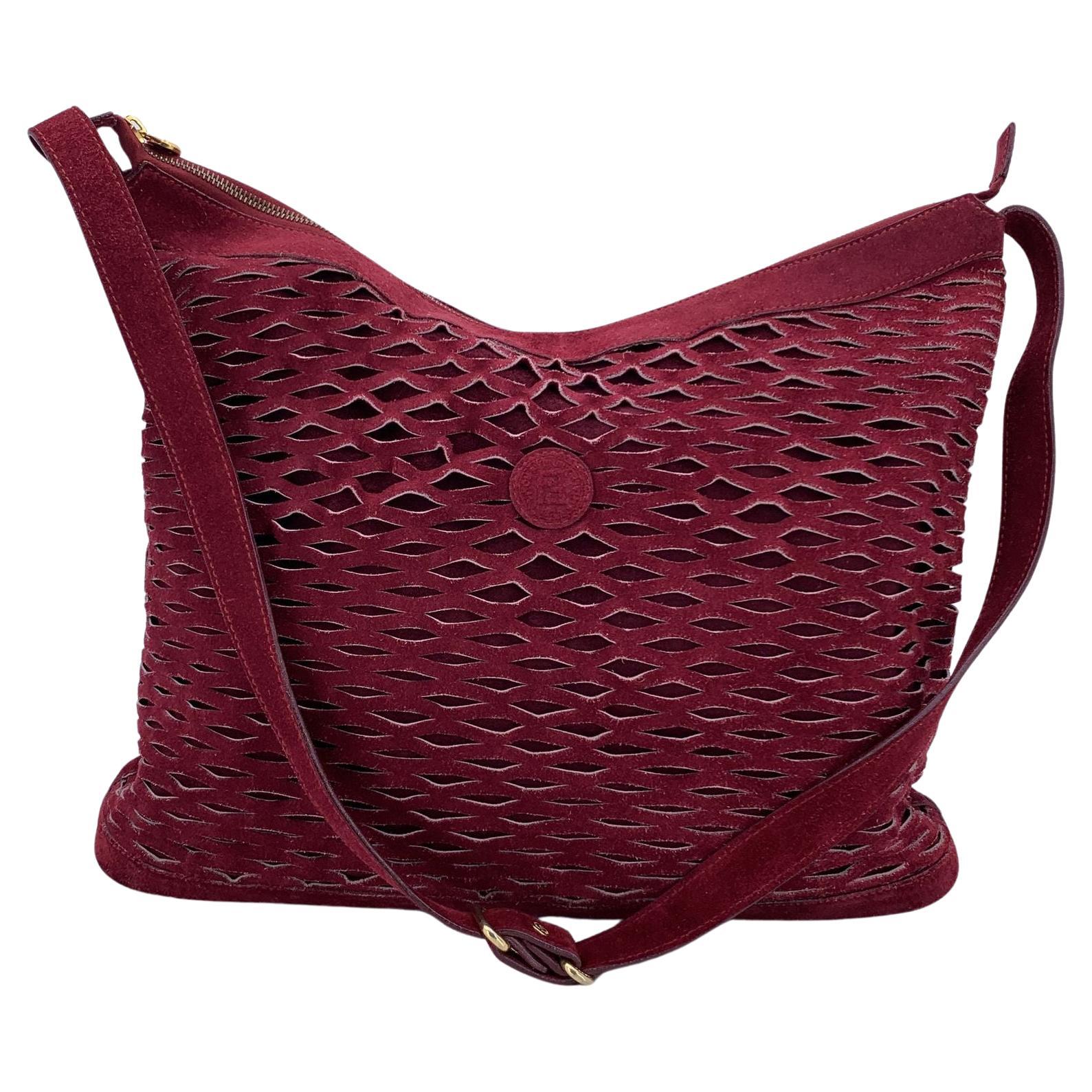 Bolso bandolera de ante perforado Fendi Vintage burdeos