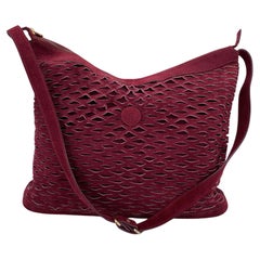 Fendi Vintage Bourgogne Sac à bandoulière en daim perforé
