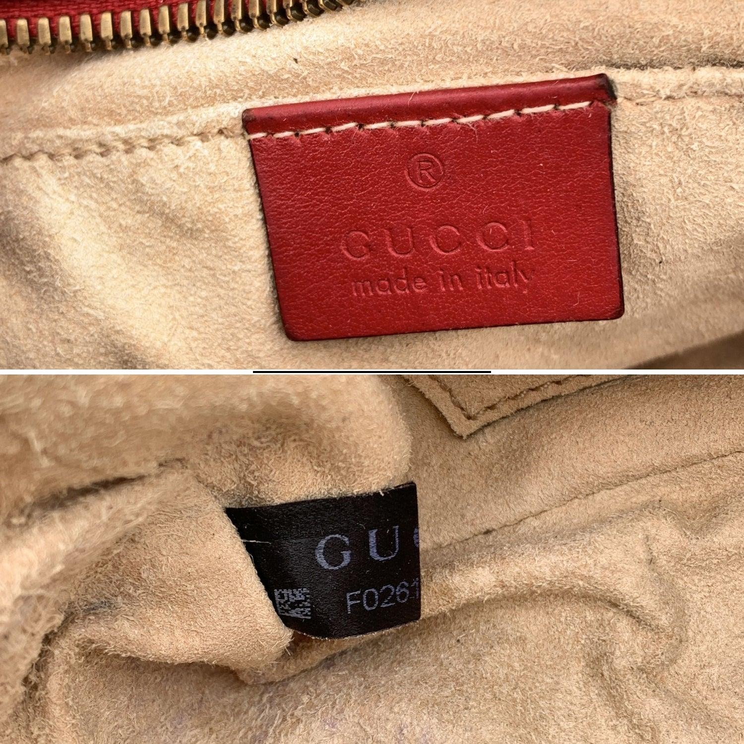 Bolso de hombro con cámara GG Marmont Matelassè pequeño de piel roja de Gucci en Bueno estado para la venta en Rome, Rome