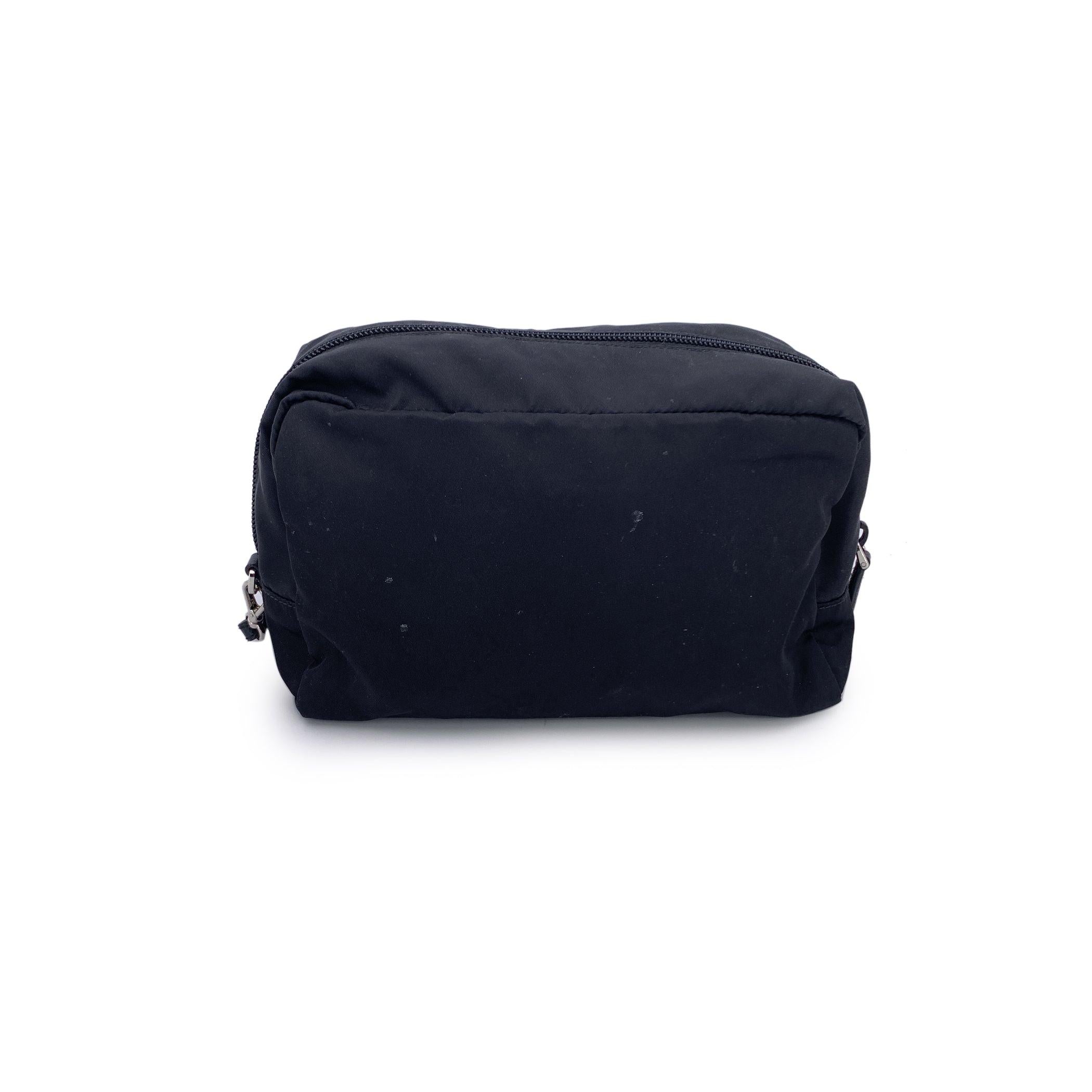 Prada Schwarz Nylon Canvas Zip Pouch Kosmetiktasche Pochette Handgelenk Tasche im Zustand „Gut“ im Angebot in Rome, Rome