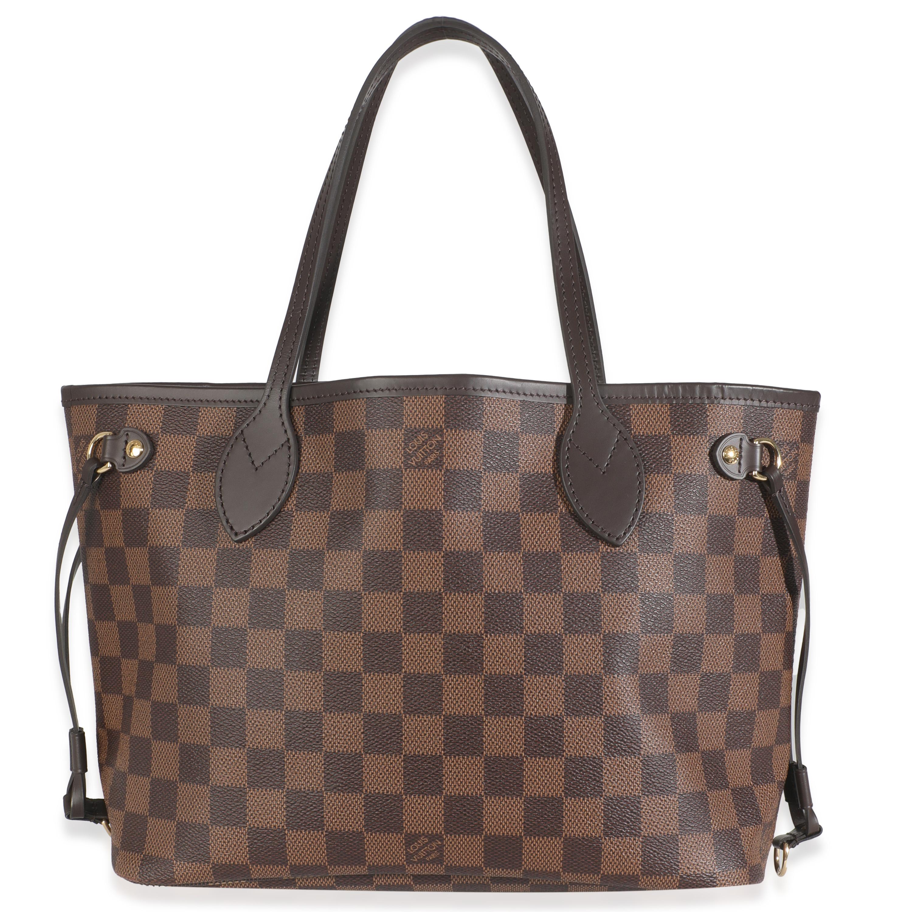Titel der Auflistung: Louis Vuitton Damier Ebene Segeltuch Neverfull PM
SKU: 146488
MSRP: 2060.00 USD
Zustand: Gebraucht 
Beschreibung des Zustands: Die Louis Vuitton Neverfull Tasche wurde 2007 eingeführt und hat sich seitdem zu einem der
