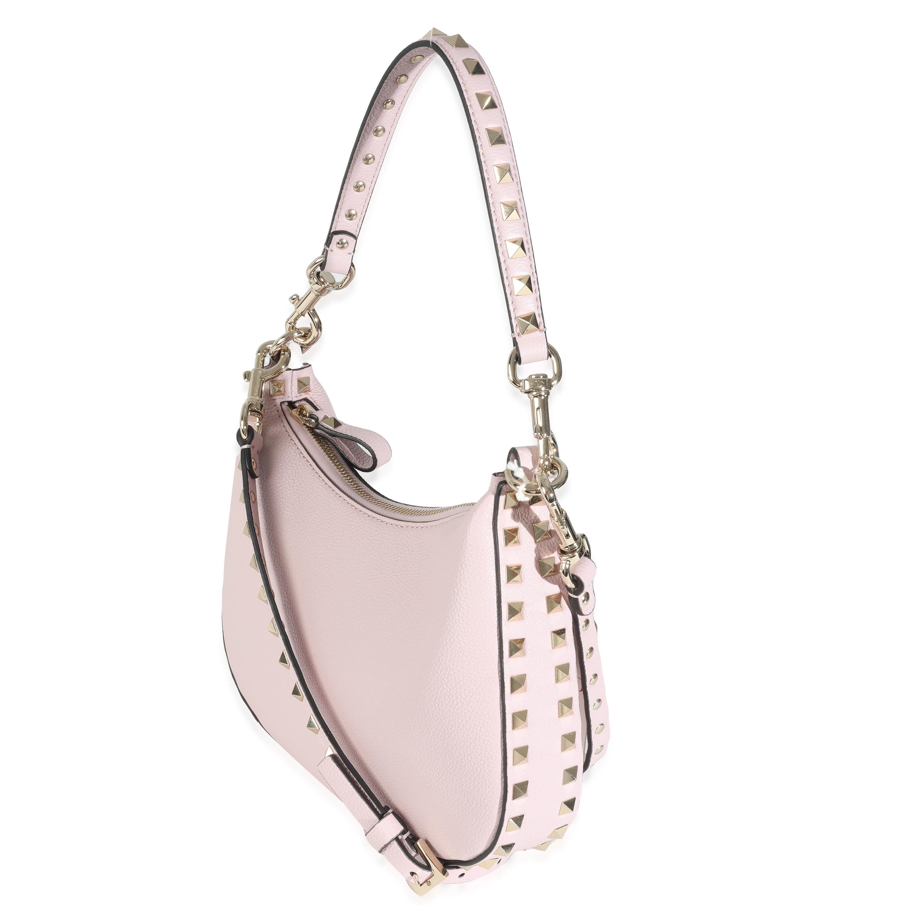Valentino Water Lilac Genarbtes Kalbsleder Rockstud Hobo Tasche im Zustand „Hervorragend“ im Angebot in New York, NY