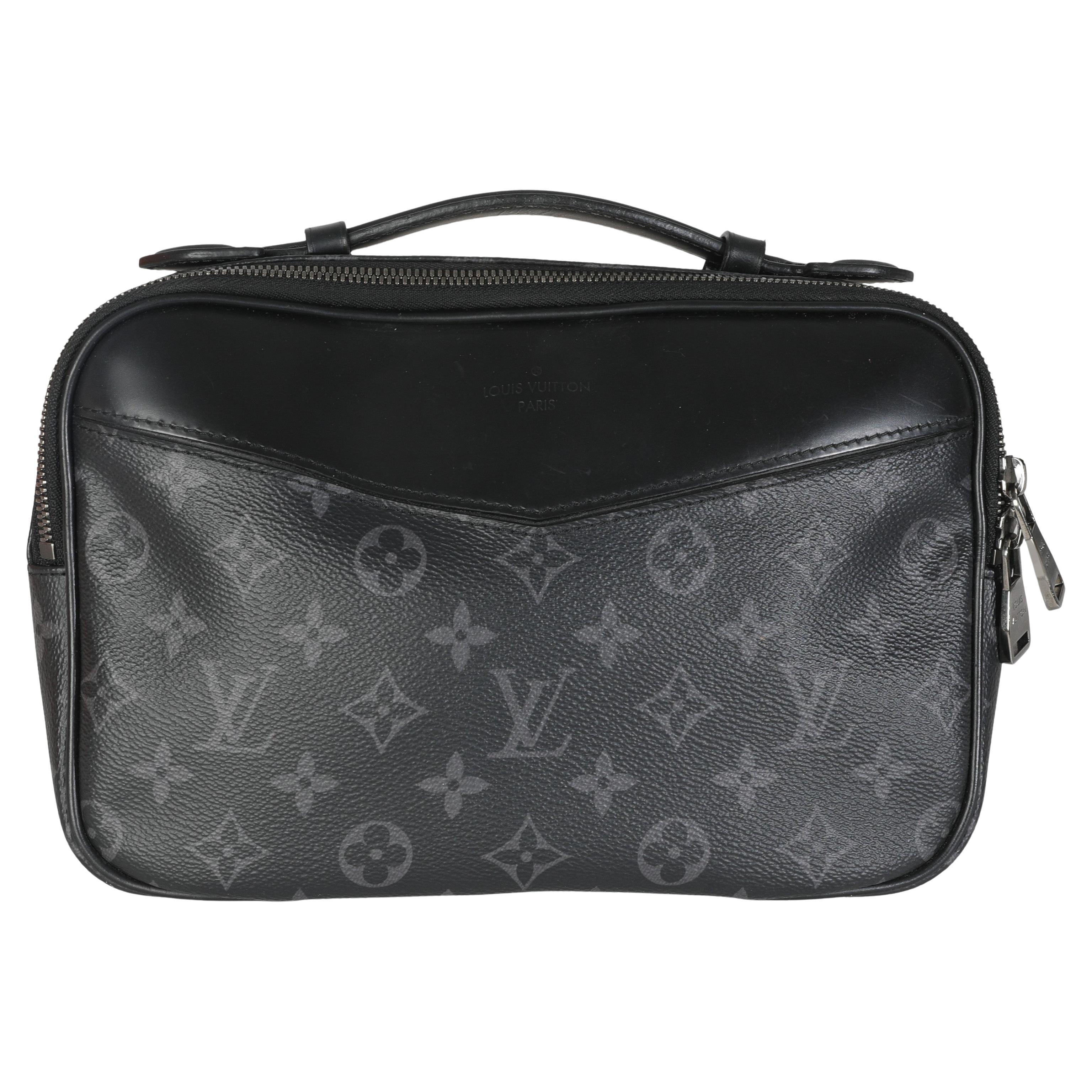 Marsupio Louis Vuitton Monogram Eclipse in tela Explorer in vendita