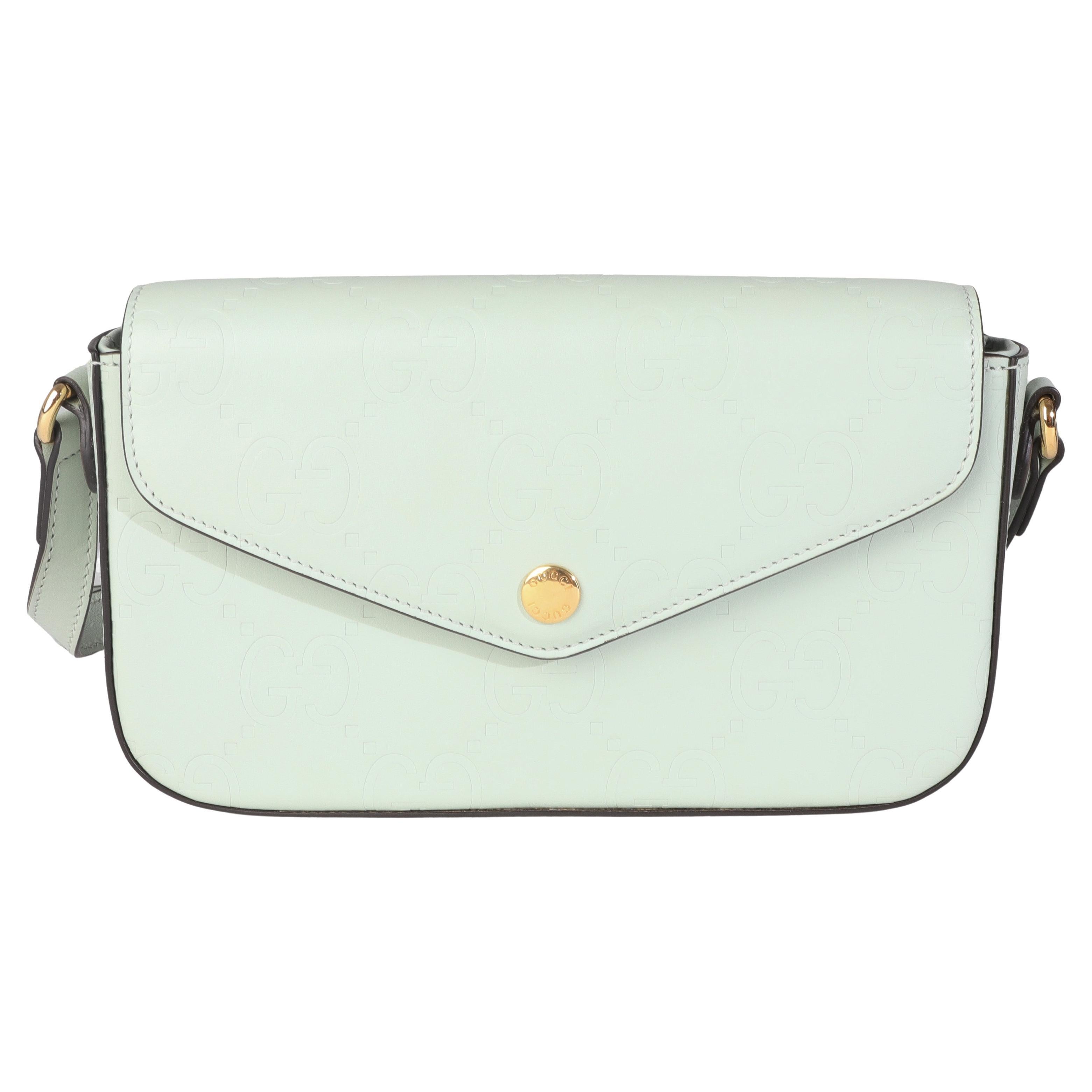 Gucci Borsa a tracolla GG Super Mini in pelle di vitello verde pallido in vendita