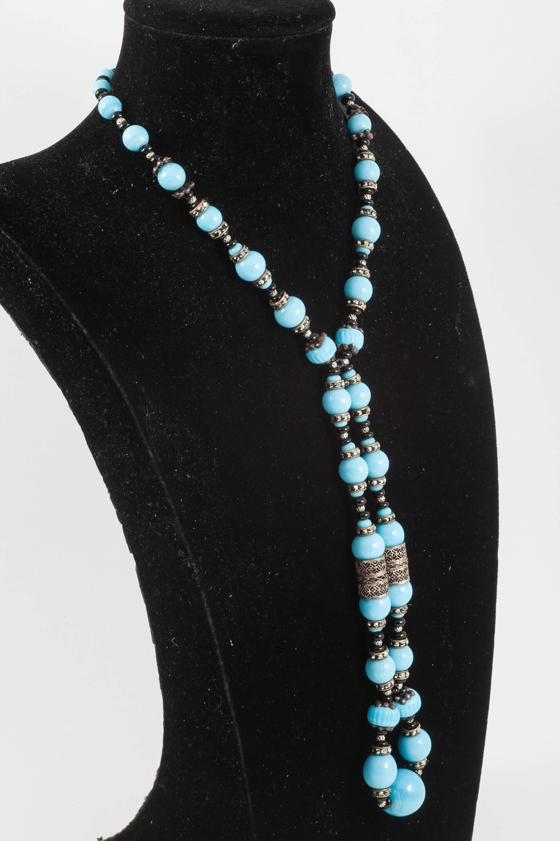 Stunning turquoise and black glass sautoir necklace, French, 1920s 1