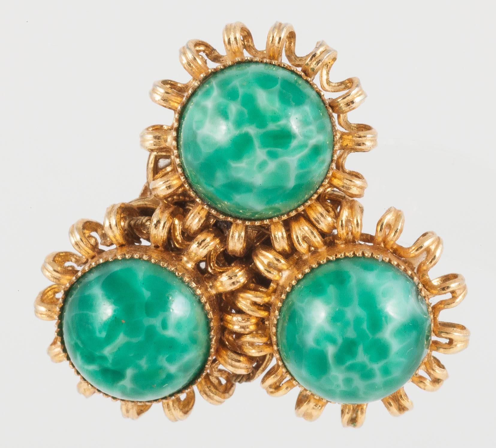 Perfect little green organic shaped earrings with lovely emerald green art glass centres.
William de Lillo had worked for Cartier, Tiffany and Harry Winston before setting up his own company with Robert F Clarke, former head designer for Miriam