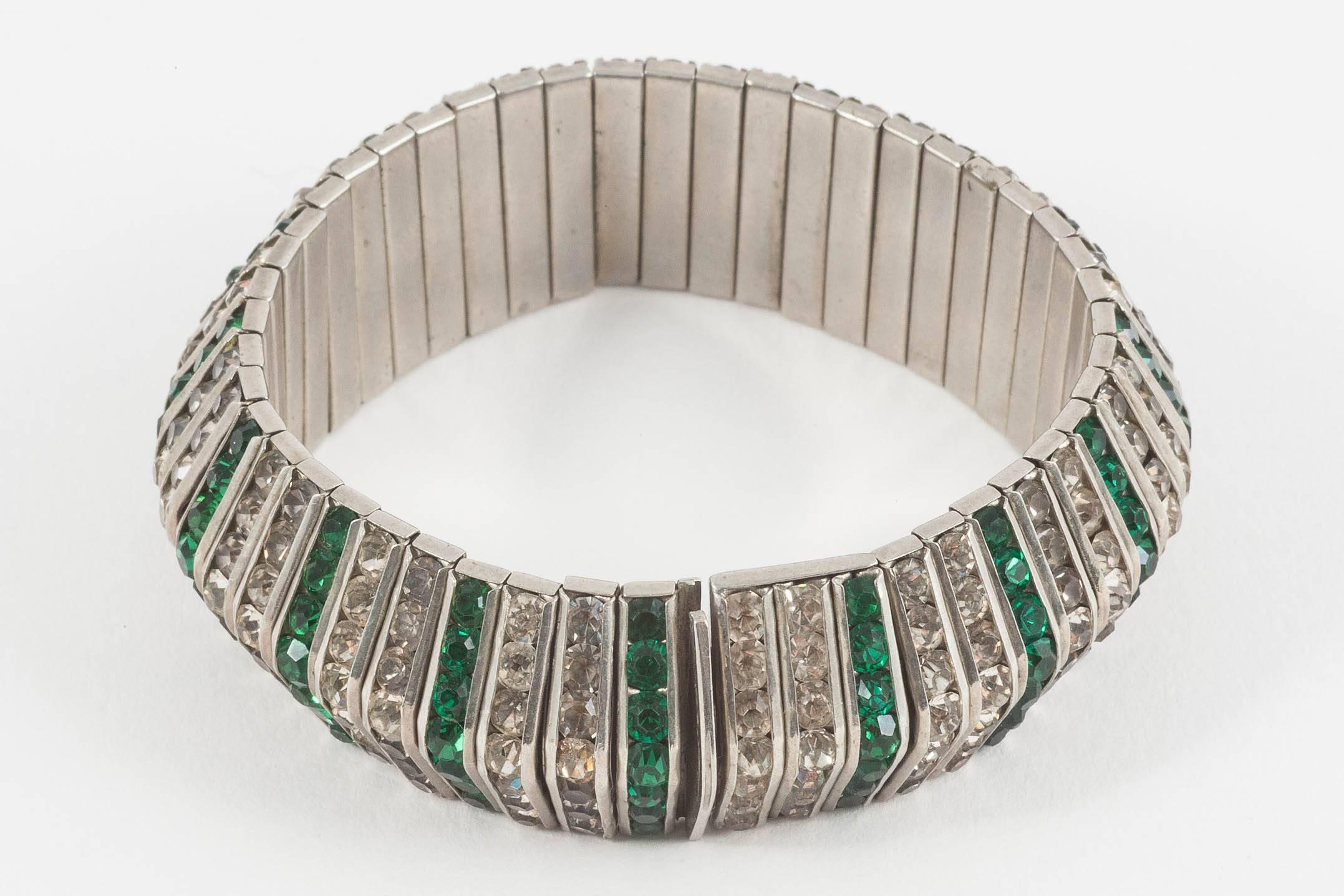 gemmed bracelet dao