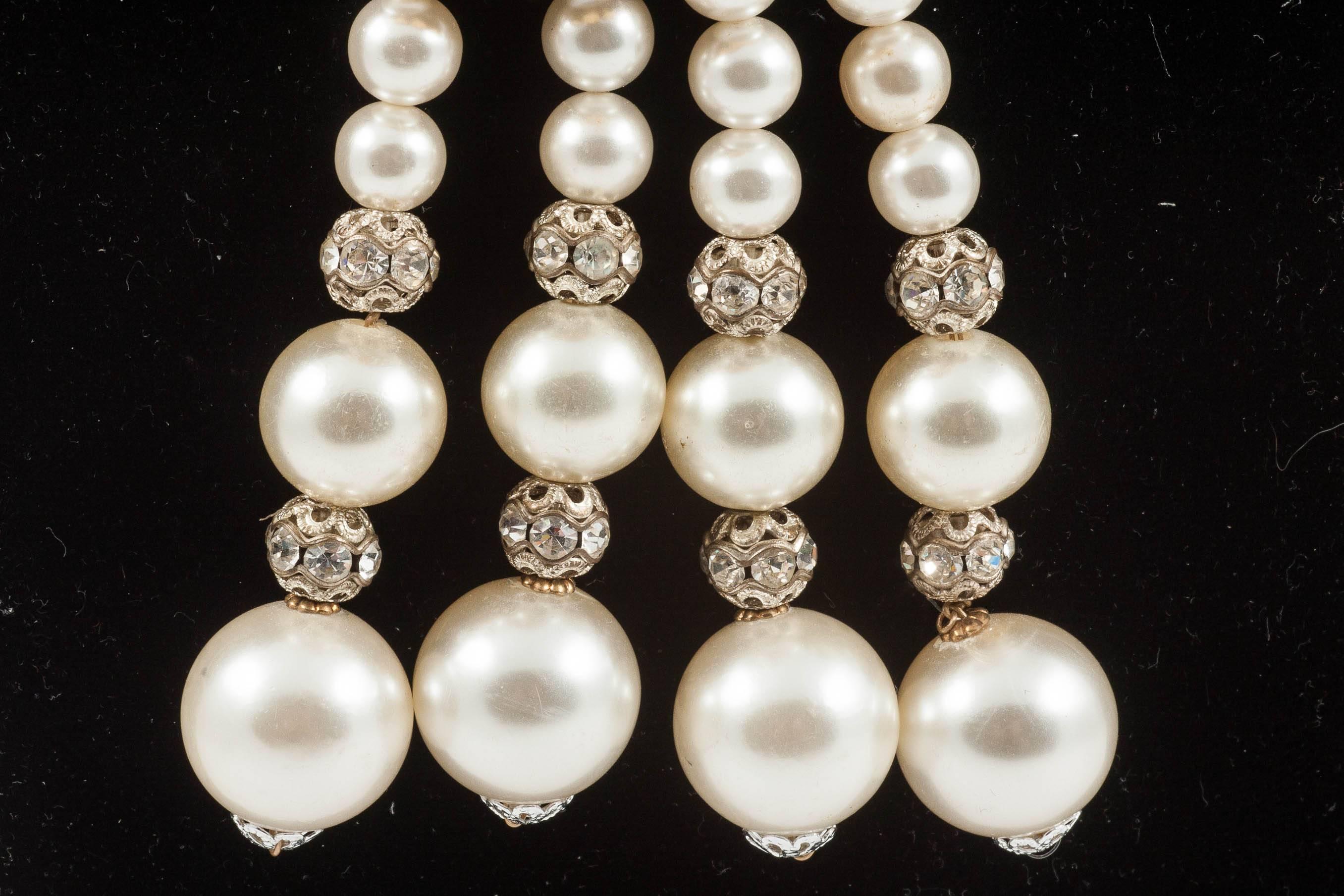  Huge pearl and clear paste 'tassle' necklace, 1960s 4
