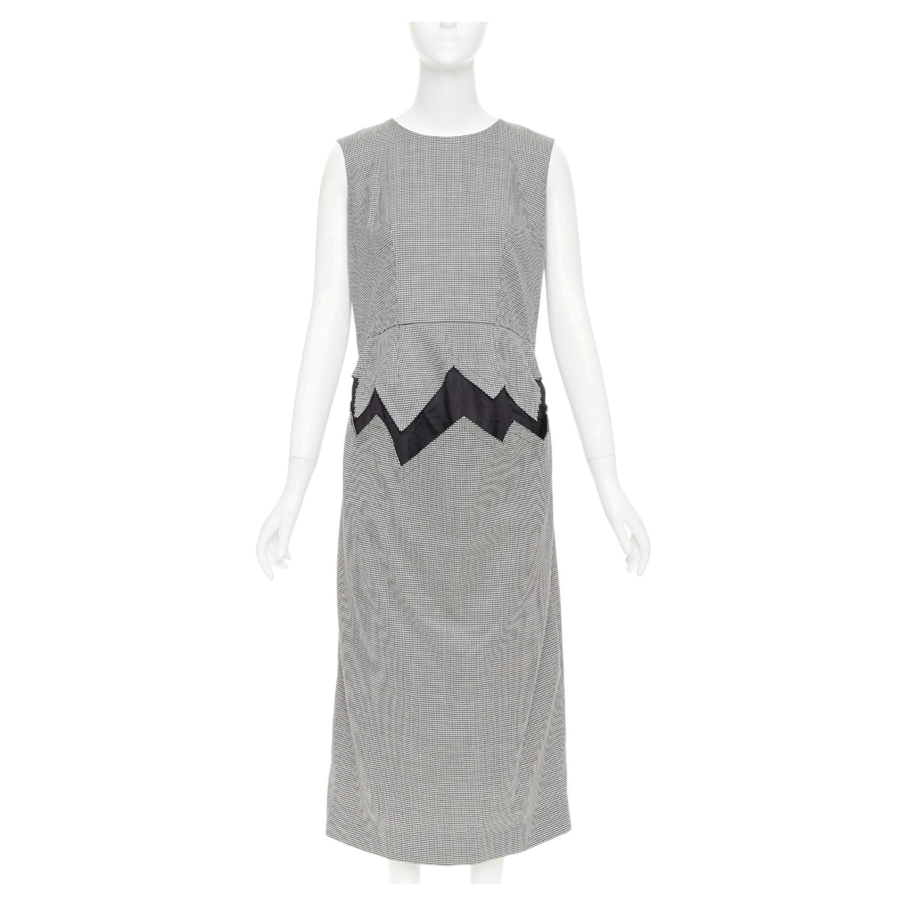 COMME DES GARCONS 2018 grey wool houndstooth 3D jagged cut out sheath dress S For Sale