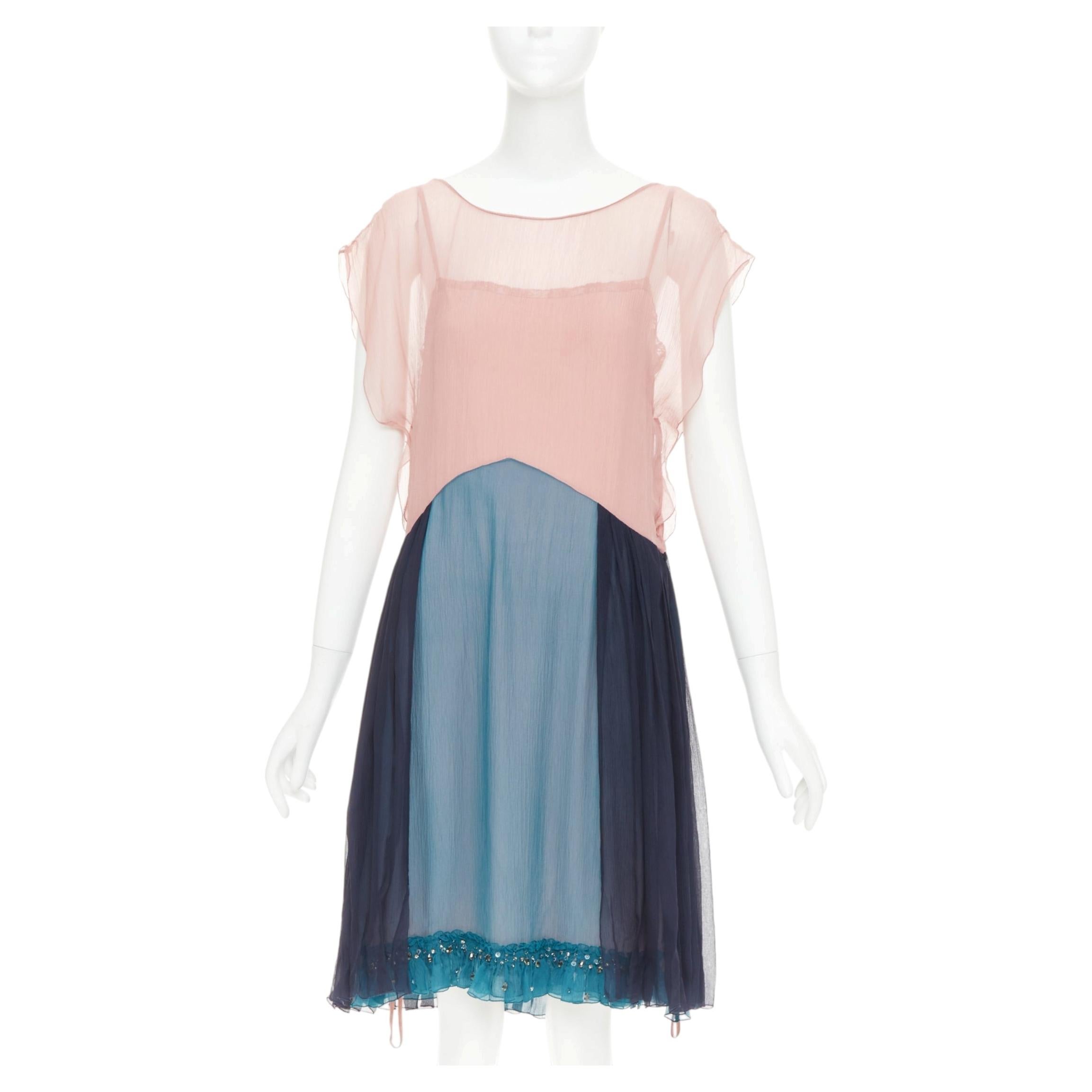 Vestido de cóctel de PRADA 2015, de gasa de seda con paneles, diseño color block y adornos, IT40 S