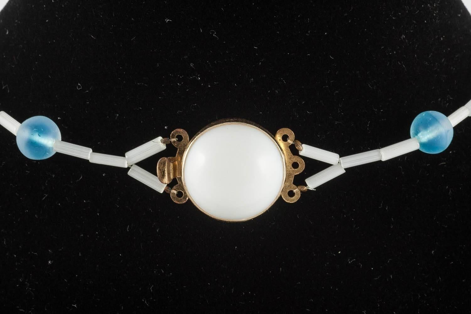 Frosted white and blue glass bead necklace , Langani, Germany,  1960s In Good Condition For Sale In Greyabbey, County Down