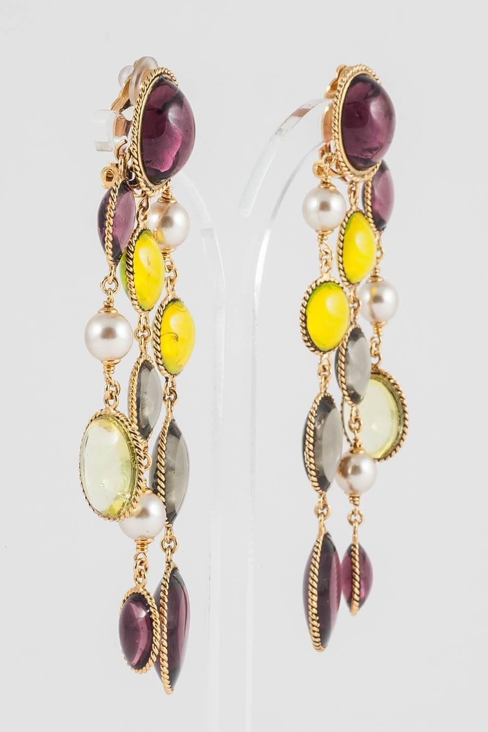 'WW' poured glass/gilt 3 strand 'Harlequin'  drop earrings. In New Condition In Greyabbey, County Down