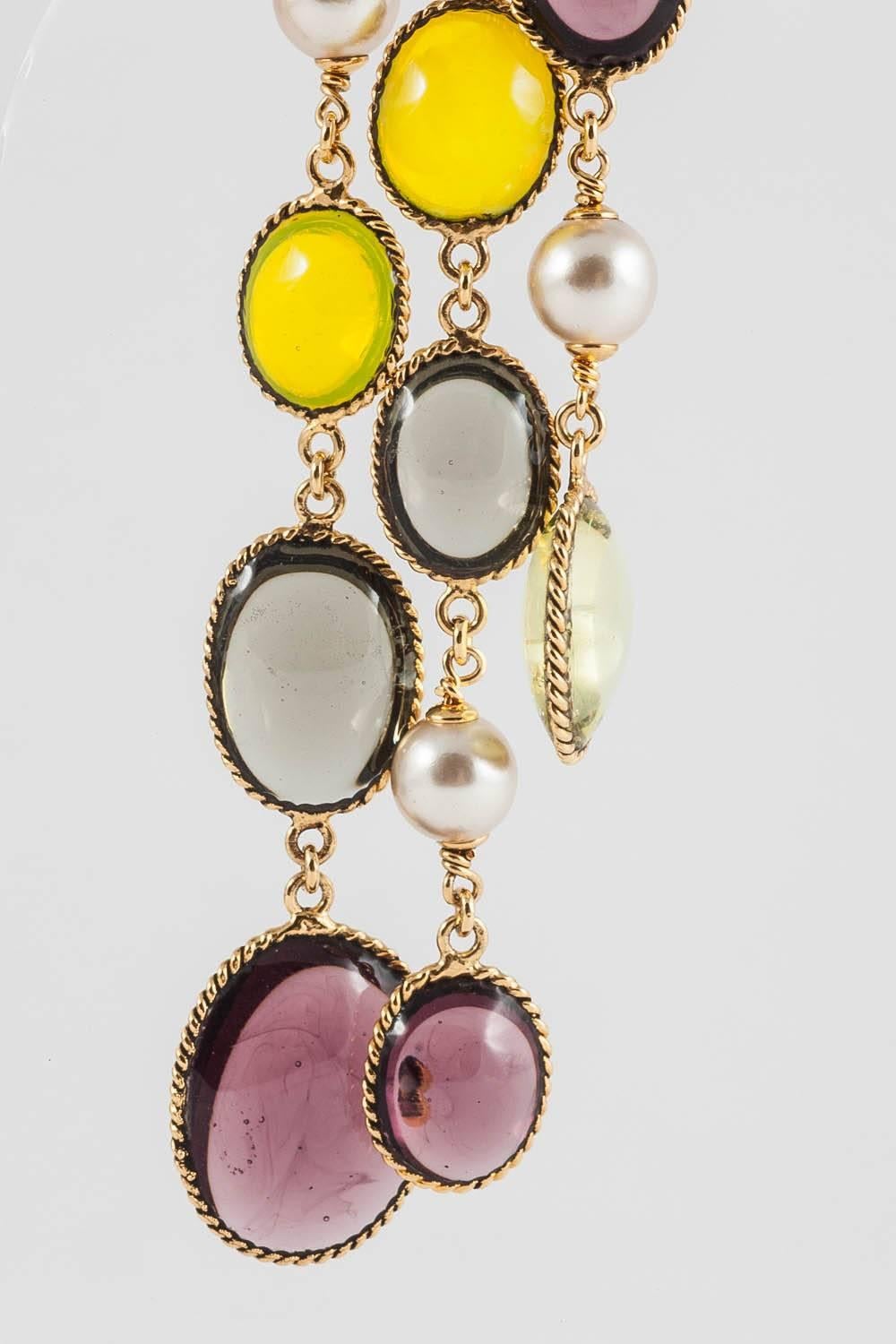 'WW' poured glass/gilt 3 strand 'Harlequin'  drop earrings. 1