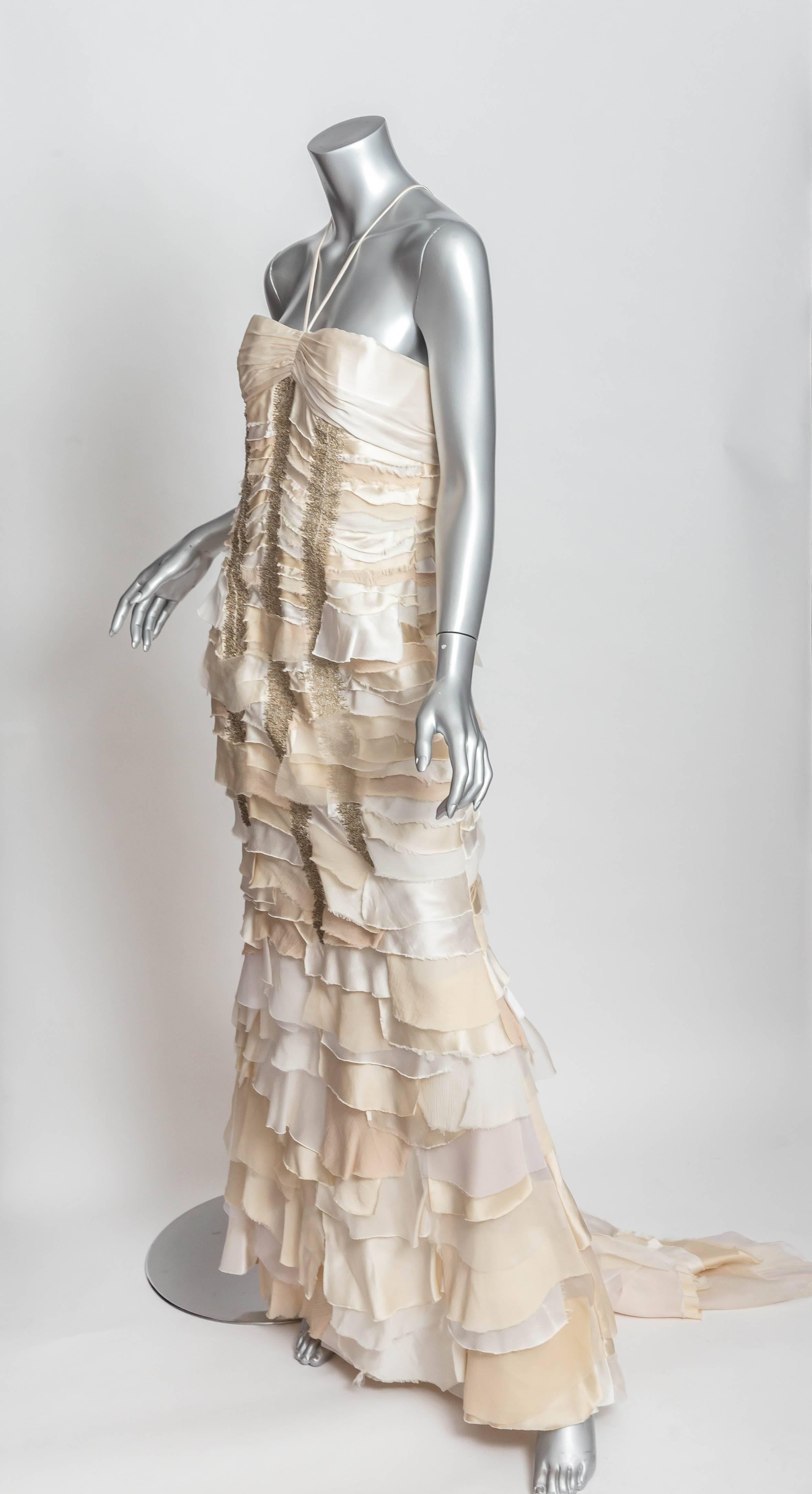 Beige Carolina Herrera Silk Evening Gown - 10