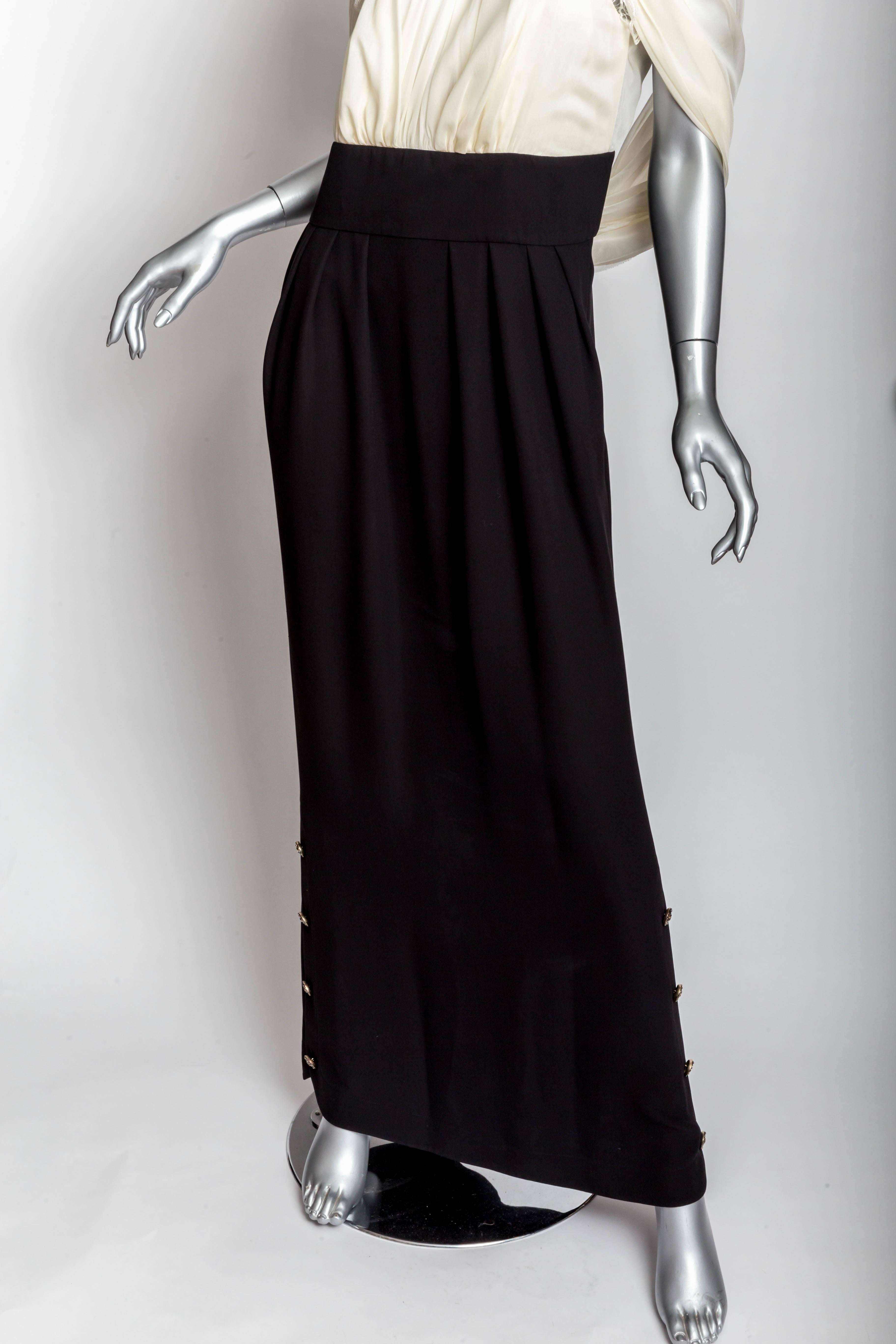 Chanel Evening Gown - 42 In New Condition In Westhampton Beach, NY
