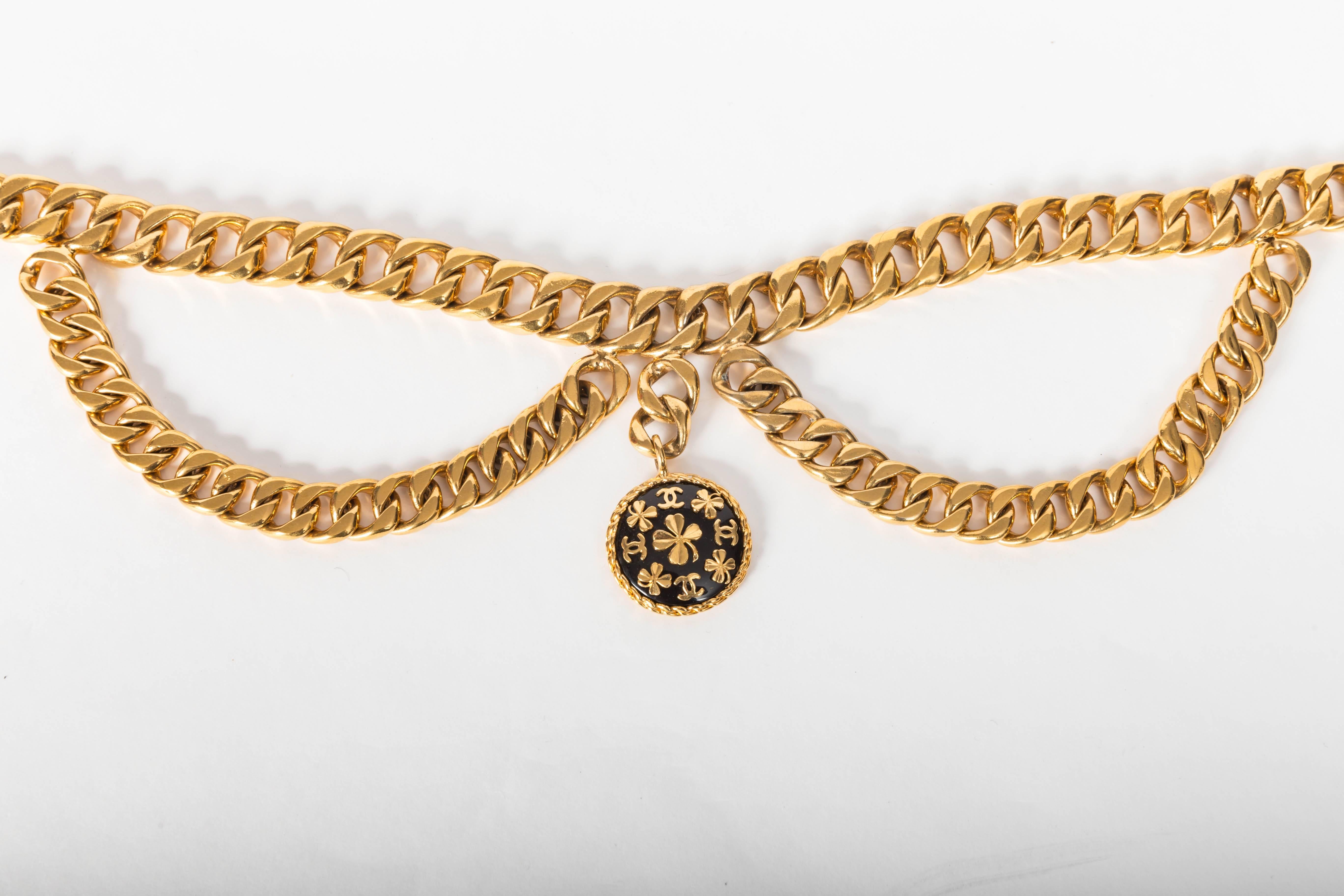 Chanel Vintage Gold Plated Belt with Charm 3