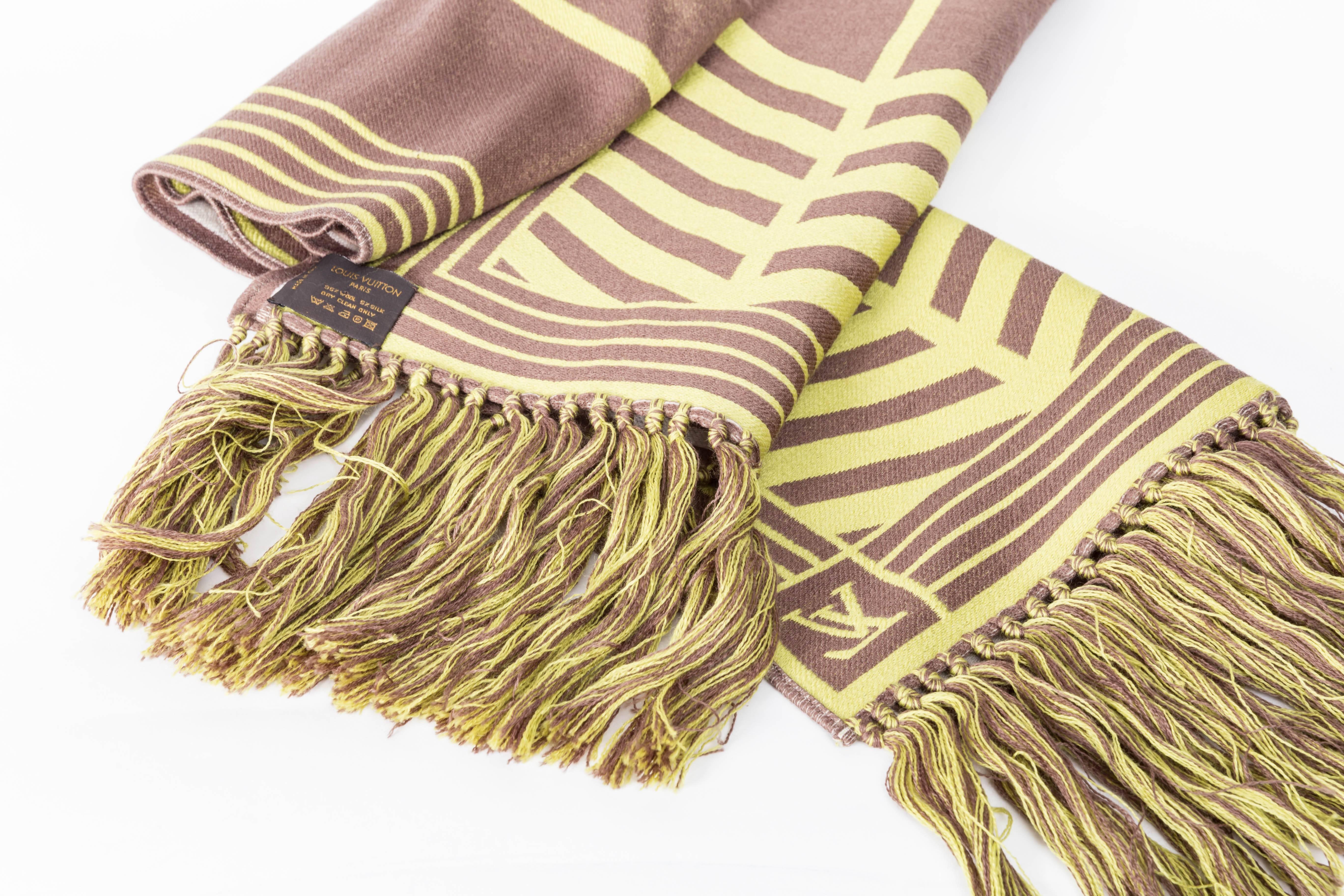 Louis Vuitton Paris Long Scarf with Fringe In Excellent Condition In Westhampton Beach, NY