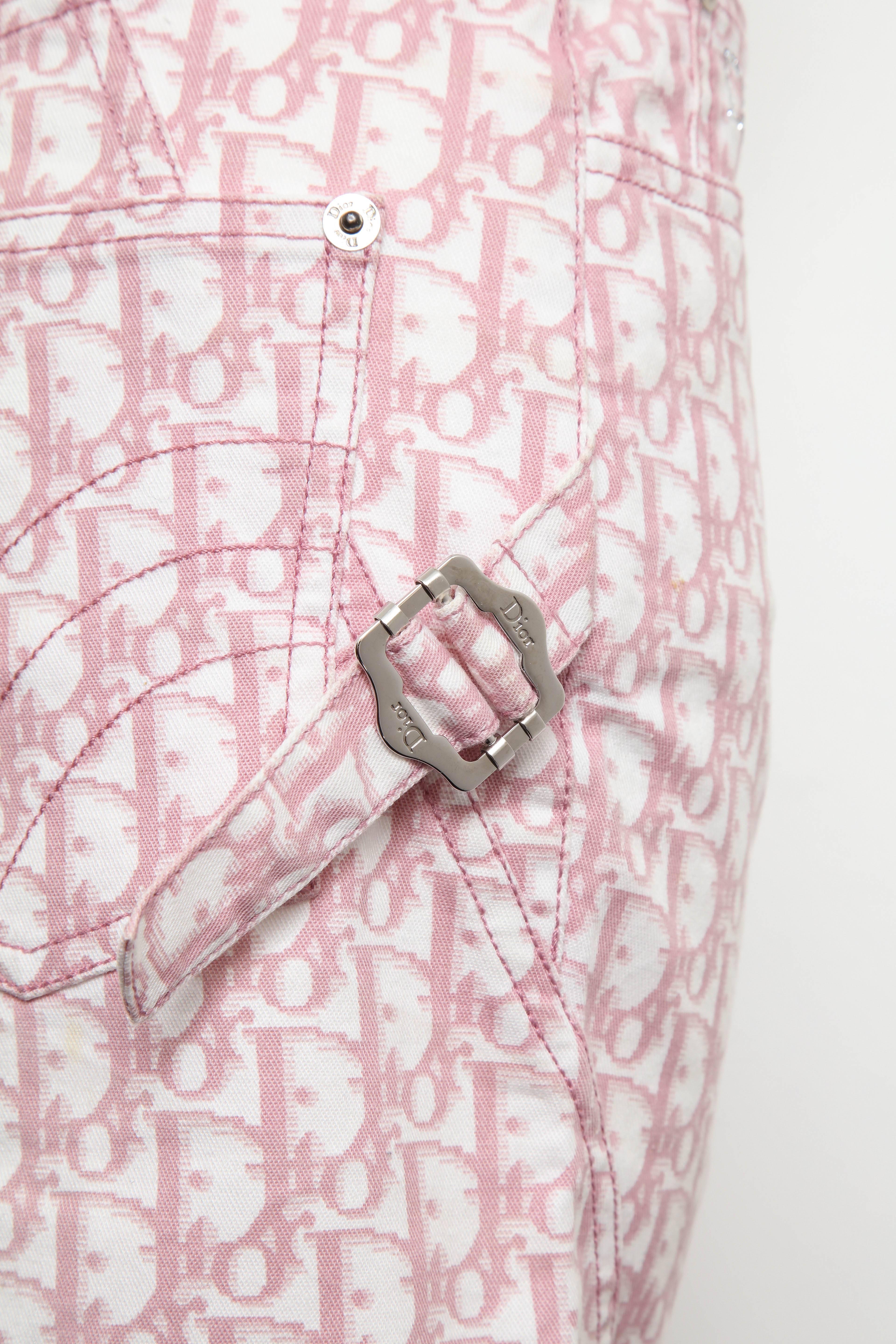 John Galliano for Christian Dior Pink Trotter Logo Pencil Skirt Damen im Angebot